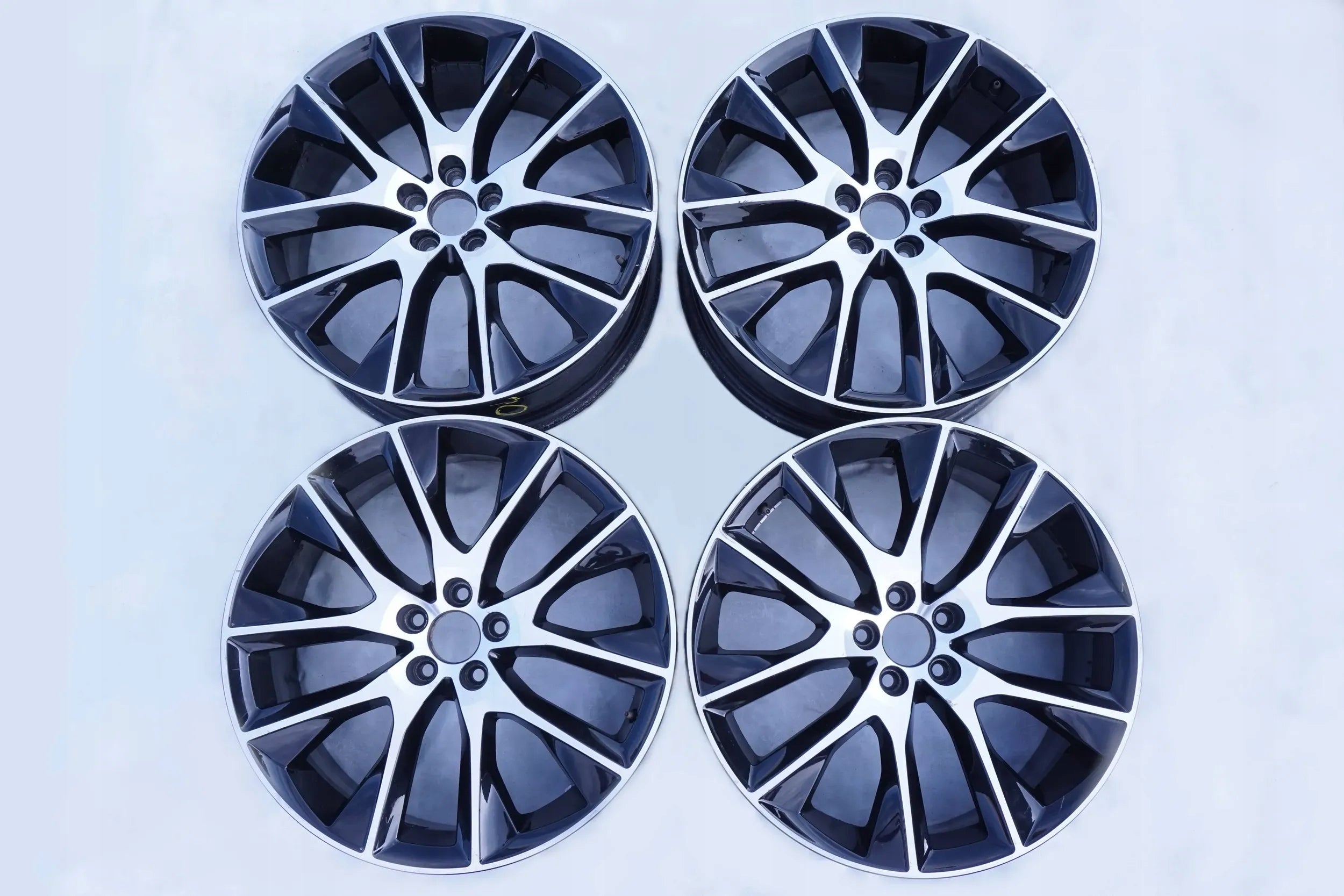  Alu rim Volvo S90 Aluminum rim 20 inch 8.0J 5x108 49,5ET 31381537  product image