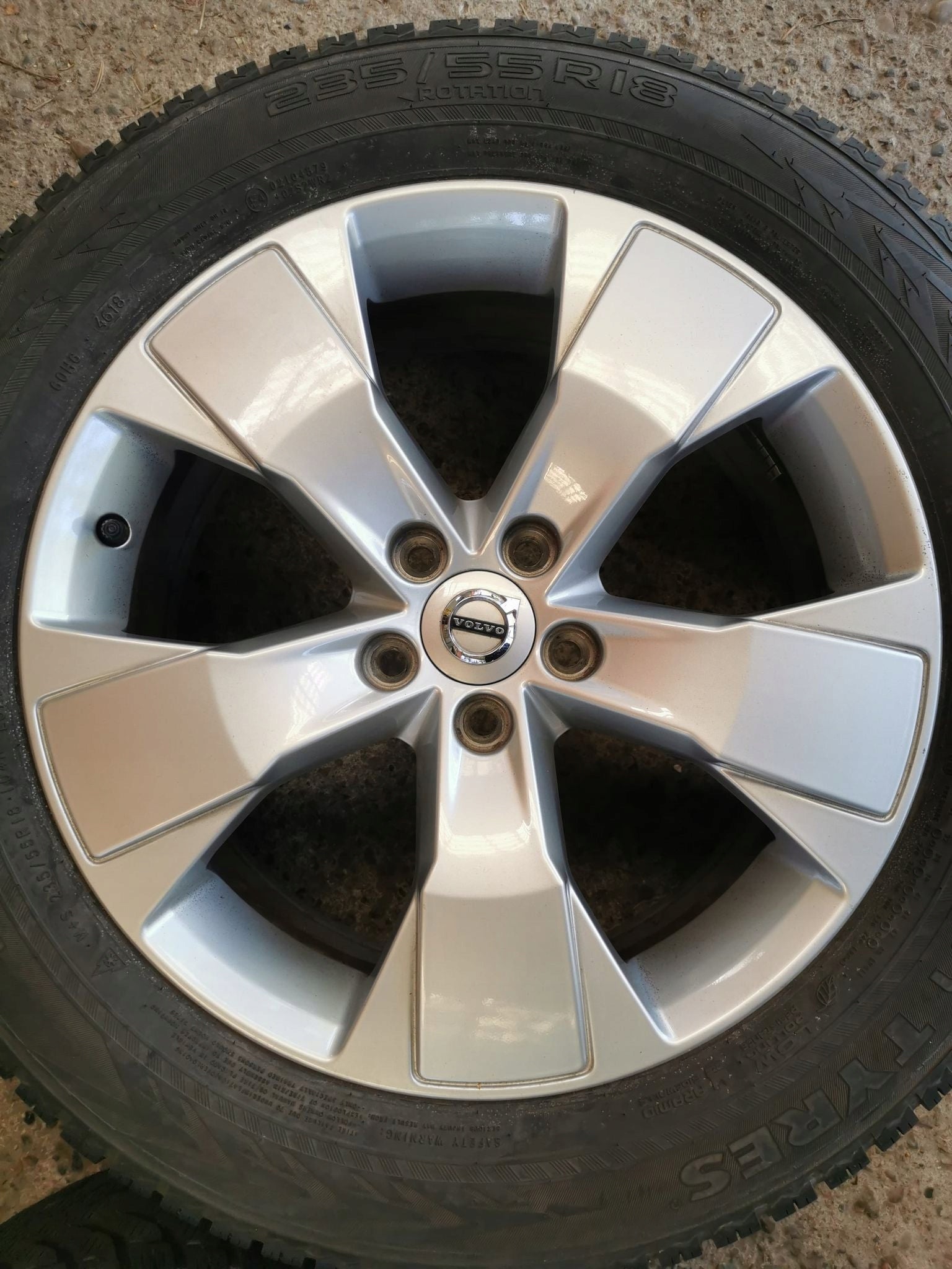 Alu Felge Volvo V40 Cross Country 18 Zoll 7.5J 5x108 50,5ET 31471553