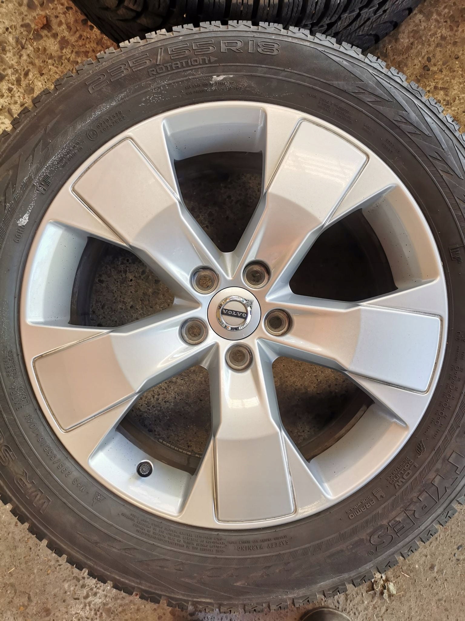 Alu Felge Volvo V40 Cross Country 18 Zoll 7.5J 5x108 50,5ET 31471553