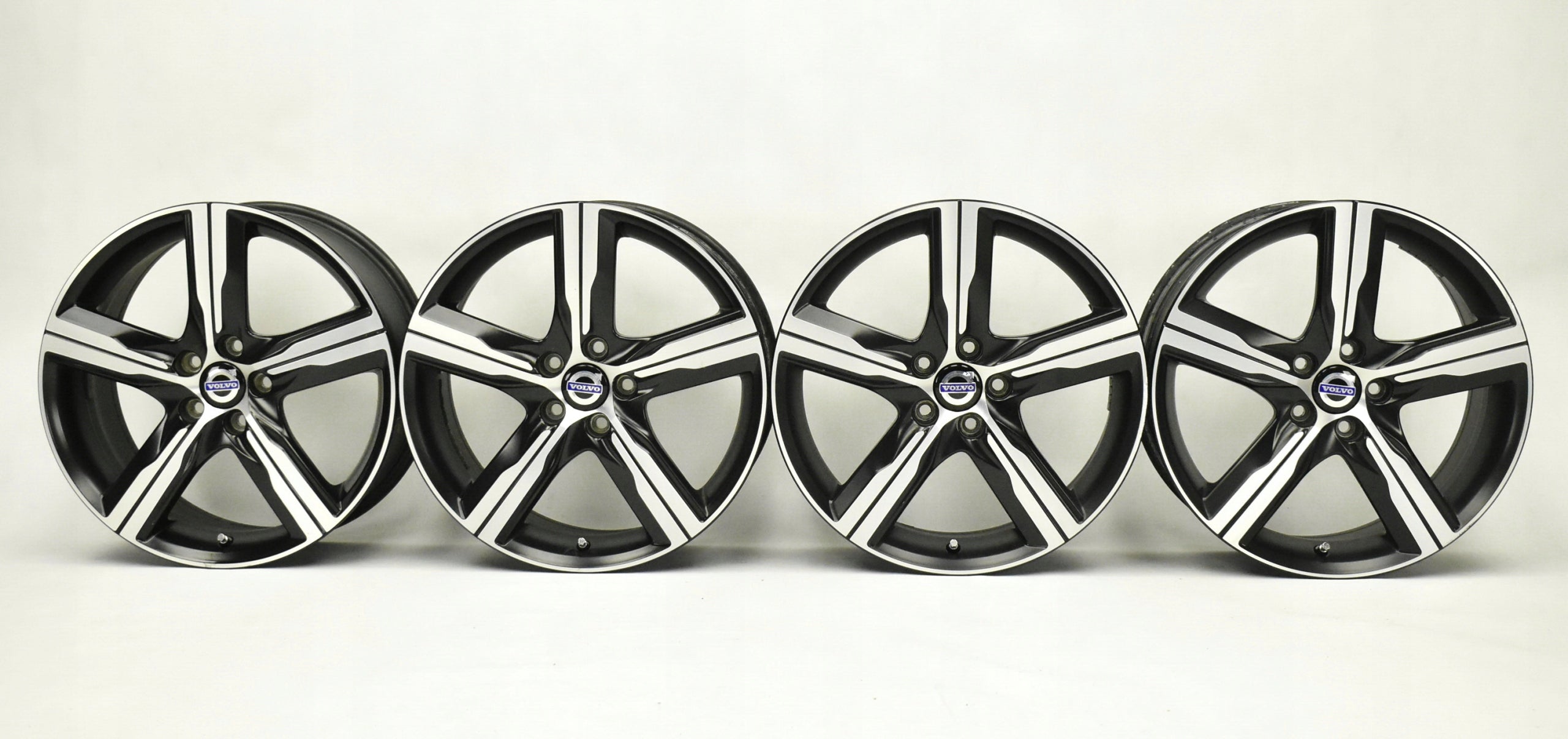 Alu Felge Volvo V60 S60 XC60 S80 V70 18 Zoll 8.0J 5x108 55ET 31445218