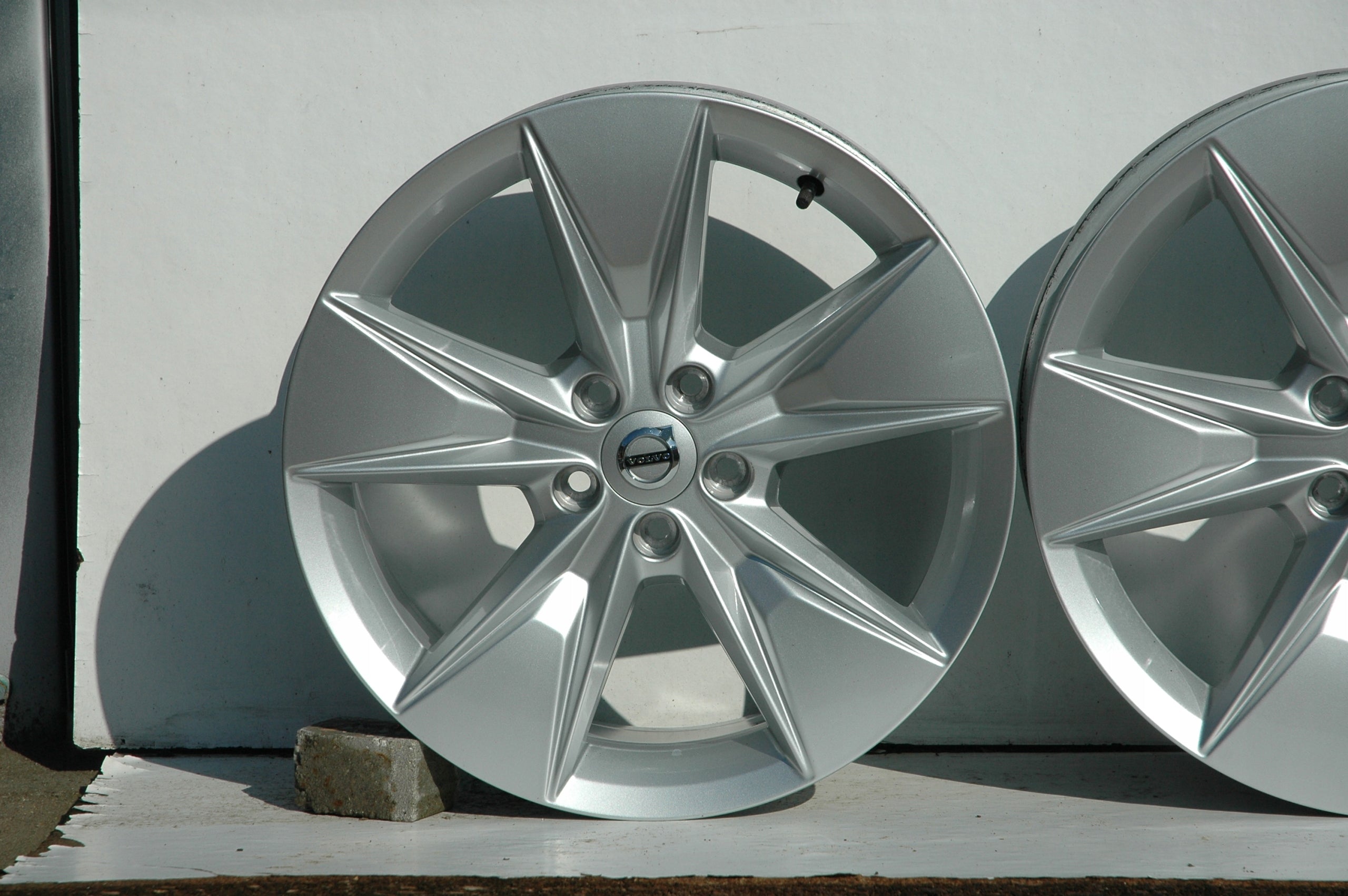 Alu Felge Volvo V60 Aluminum rim 18 Zoll 7.5J 5x108 50ET 31680200