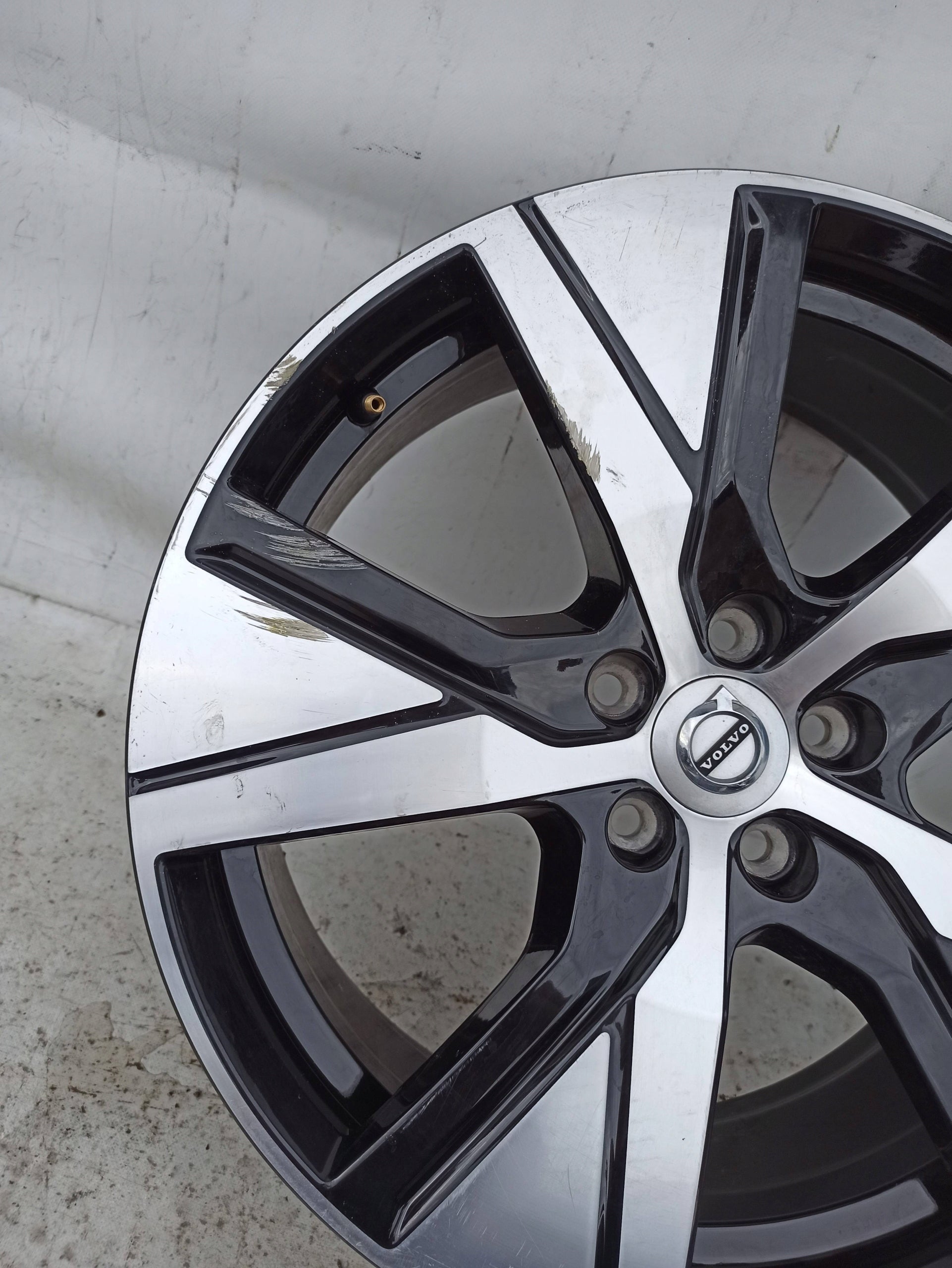 Alu Felge Volvo XC40 Aluminum rim 16 Zoll 6.0J 4x108 22ET