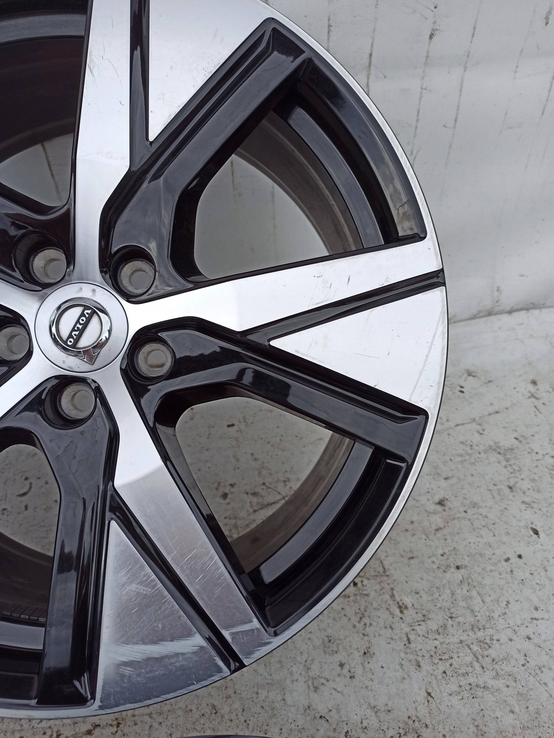 Alu Felge Volvo XC40 Aluminum rim 16 Zoll 6.0J 4x108 22ET