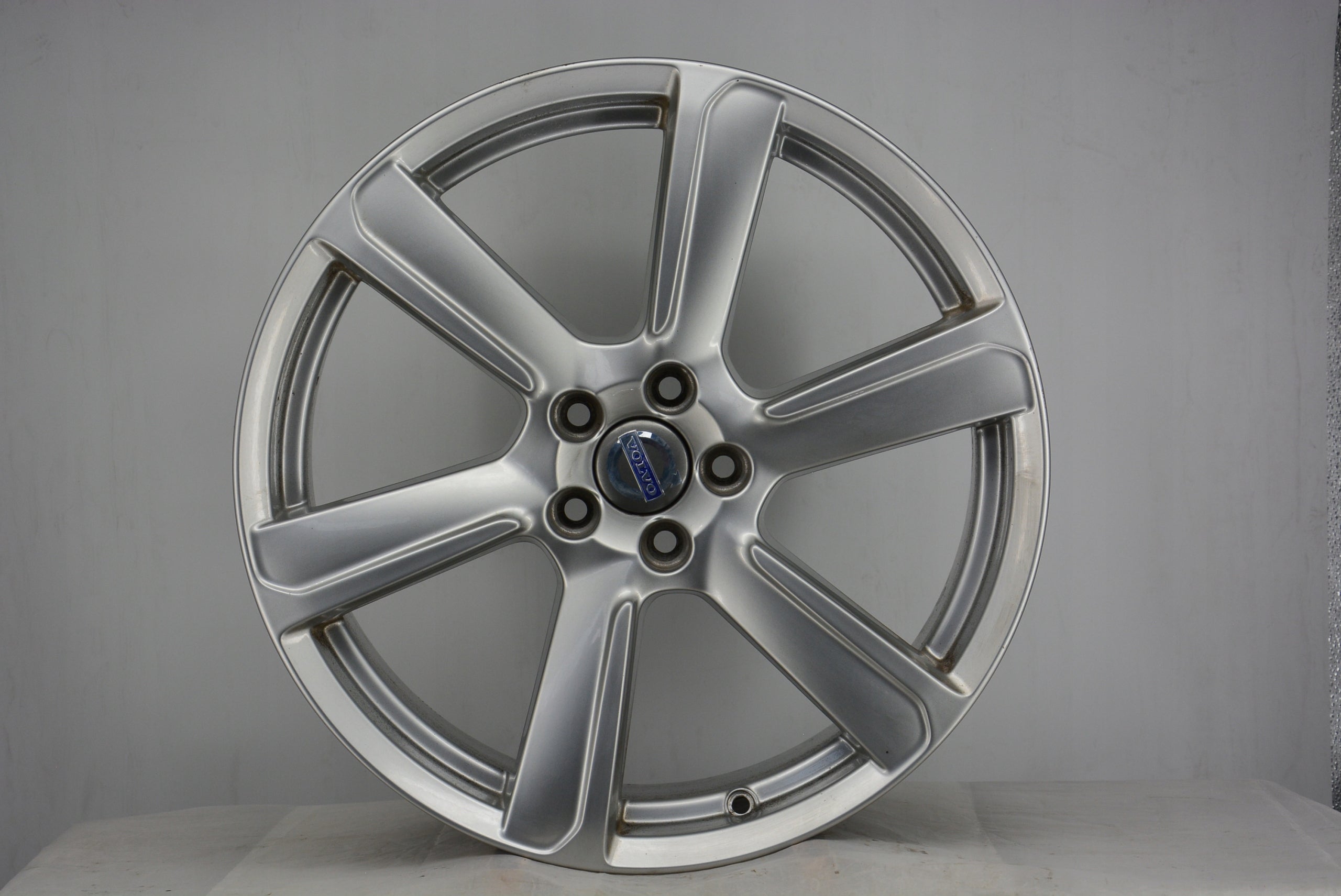 Alu Felge Volvo 142 Aluminum rim 19 Zoll 8.0J 5x108 42,5ET 31423021