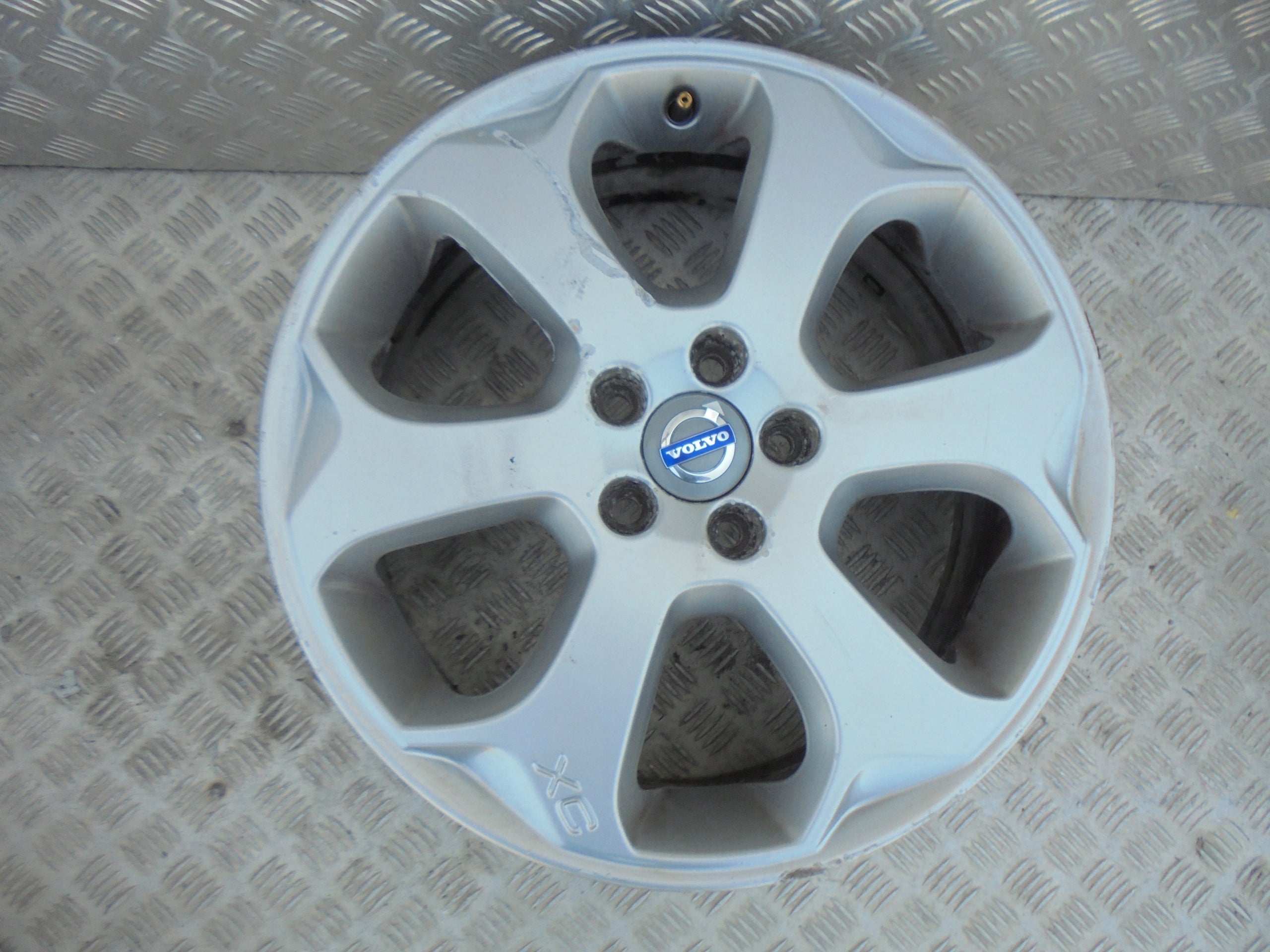 Alu Felge Volvo XC60 Aluminum rim 18 Zoll 7.5J 5x108 55ET