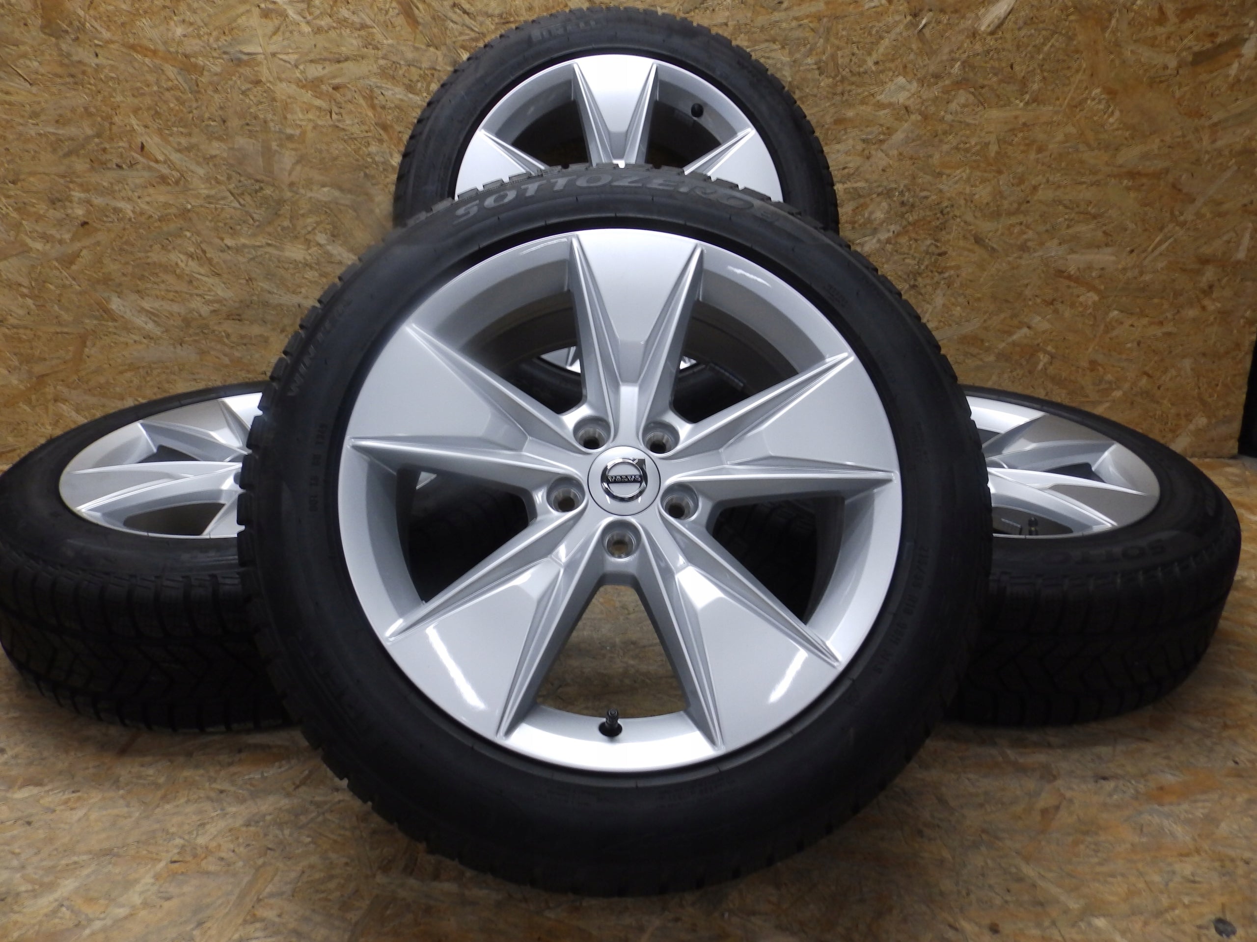 Alu Felge Volvo V60 Aluminum rim 18 Zoll 7.5J 5x108 50ET