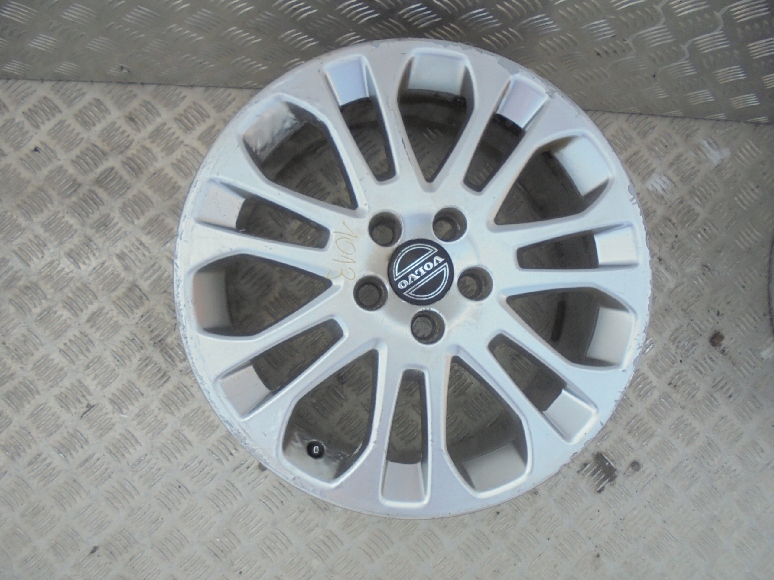 Alu Felge Volvo P1800 Aluminum rim 17 Zoll 7.0J 5x108 52,5ET