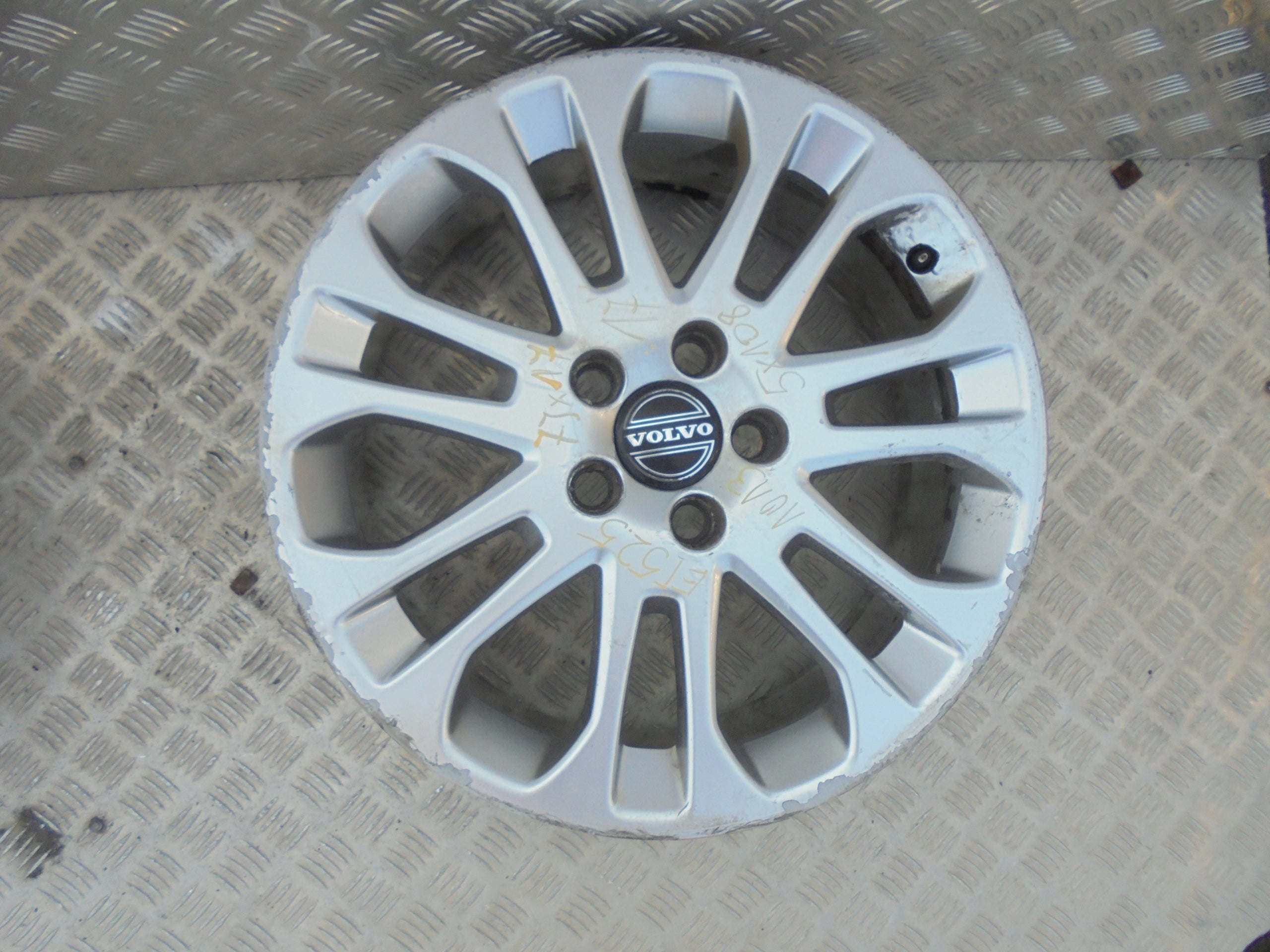 Alu Felge Volvo P1800 Aluminum rim 17 Zoll 7.0J 5x108 52,5ET