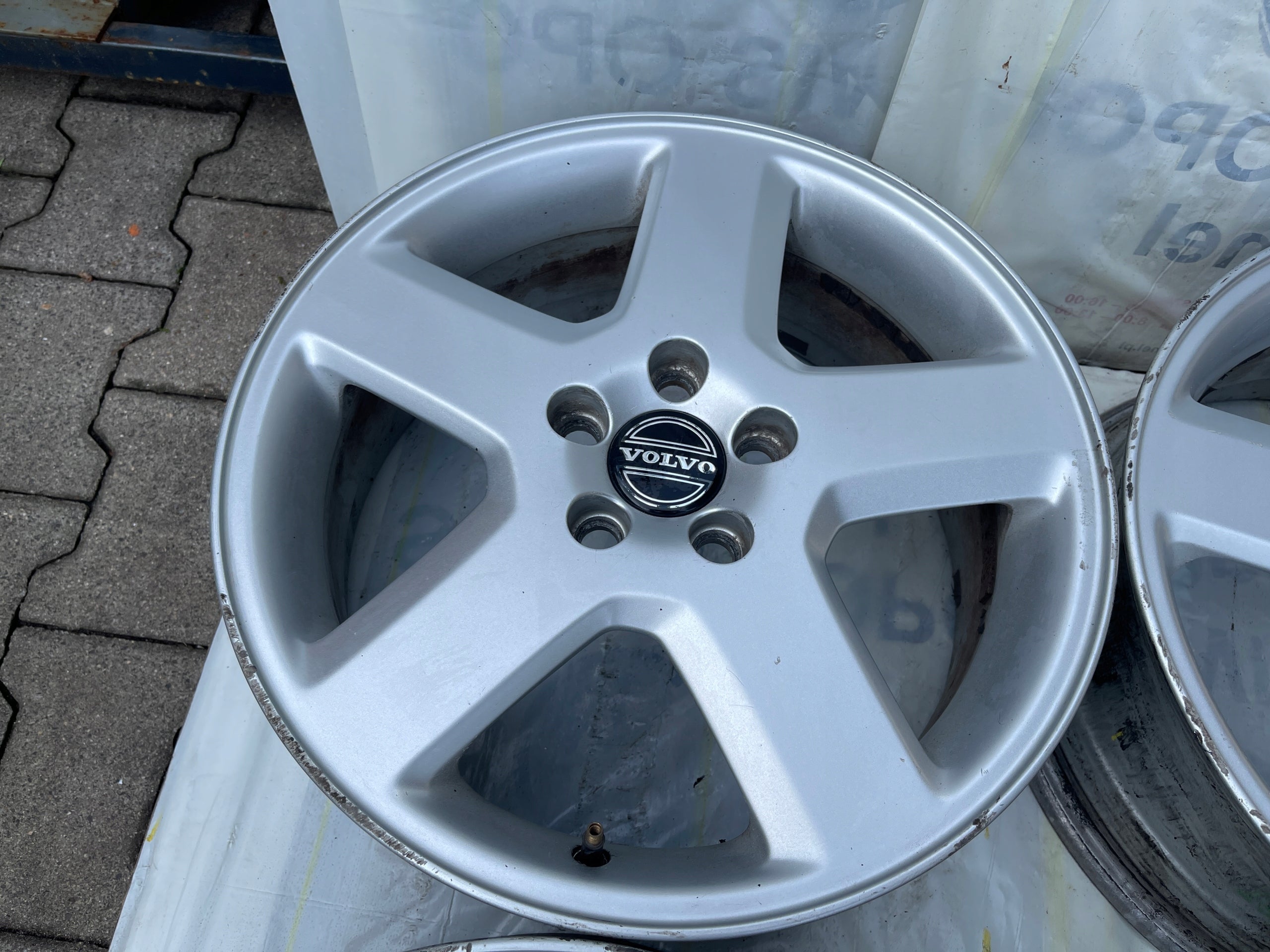 Alu Felge Volvo XC90 Aluminum rim 17 Zoll 7.0J 5x108 52,5ET 30647089