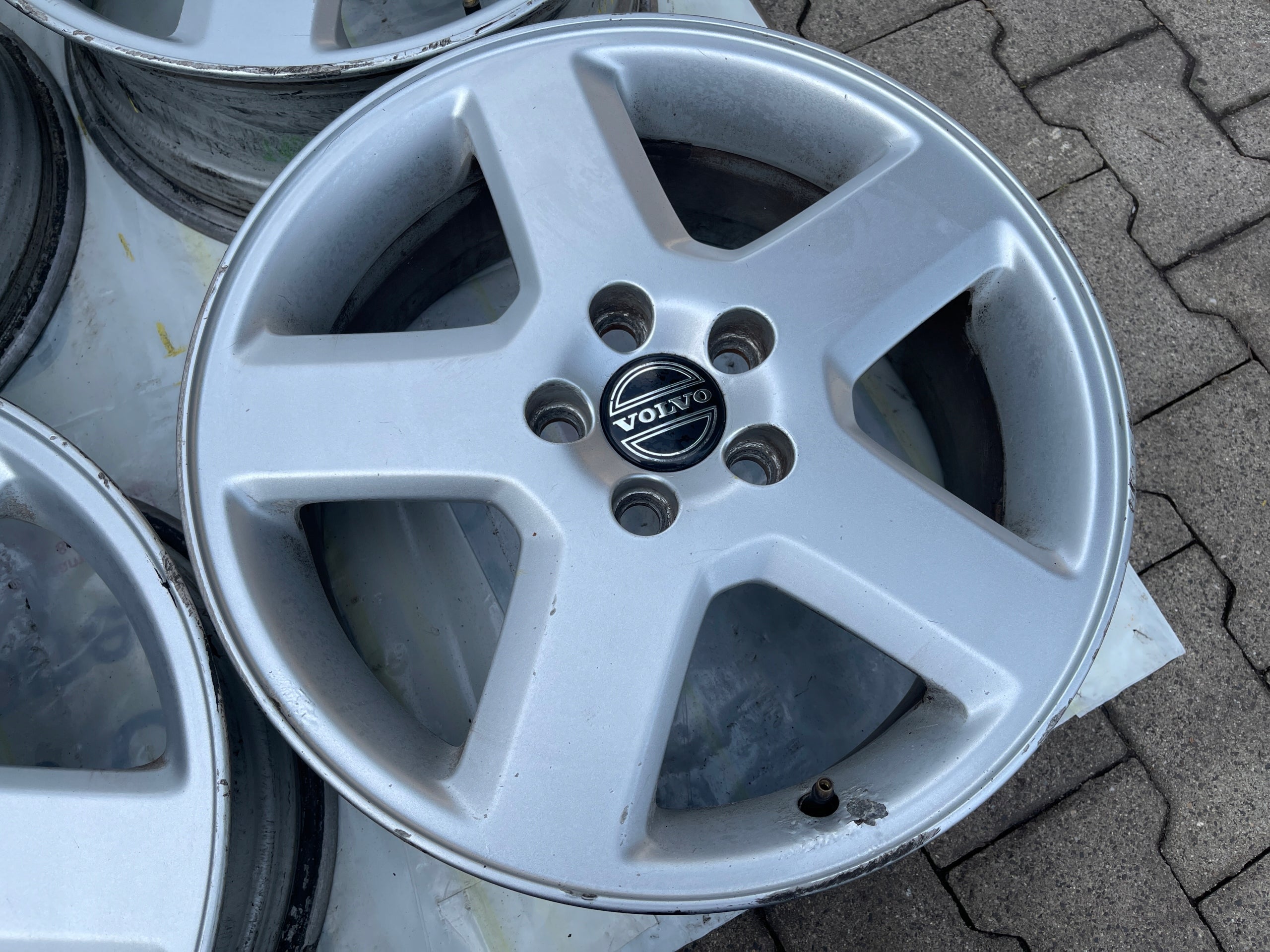 Alu Felge Volvo XC90 Aluminum rim 17 Zoll 7.0J 5x108 52,5ET 30647089