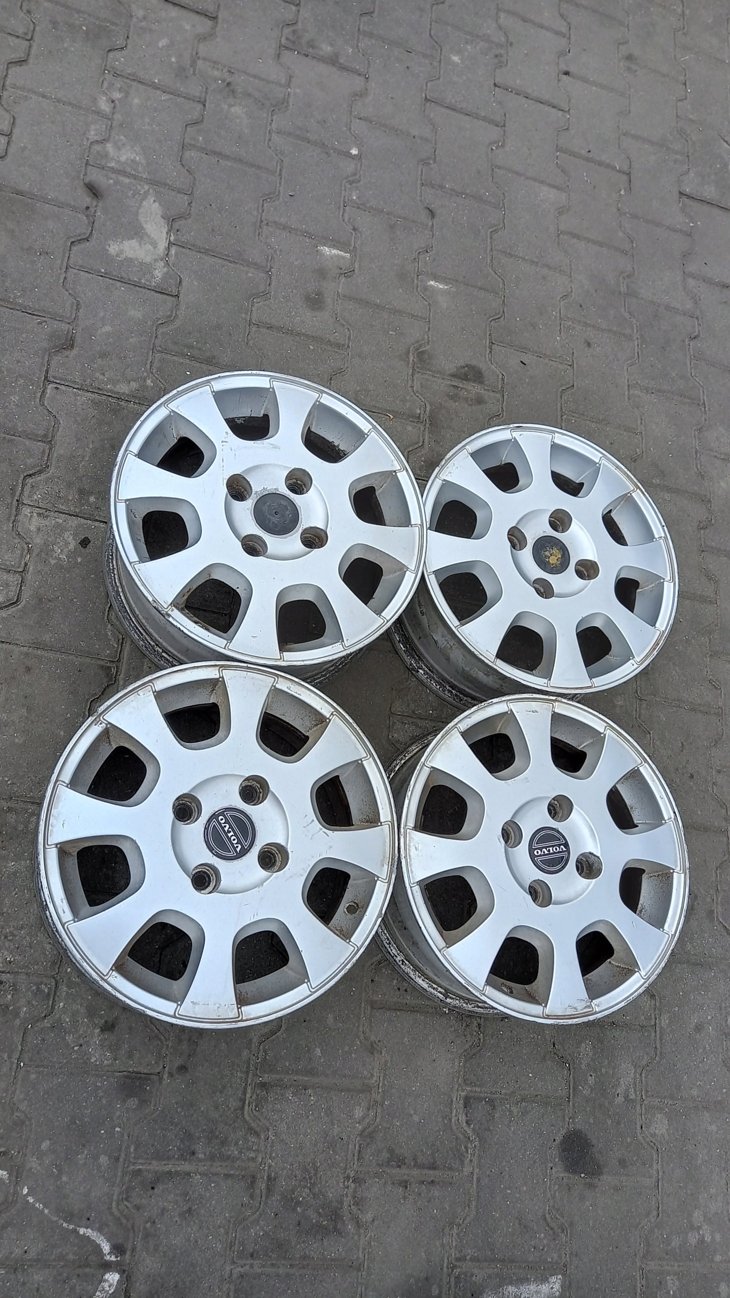  Alu Felge Volvo V40 S40 Aluminum rim 15 Zoll 6.0J 4x114.3 30620580 product image