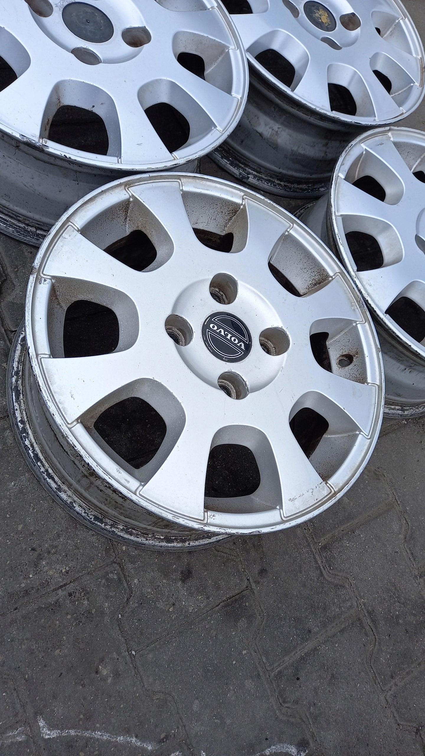 Alu Felge Volvo V40 S40 Aluminum rim 15 Zoll 6.0J 4x114.3 30620580