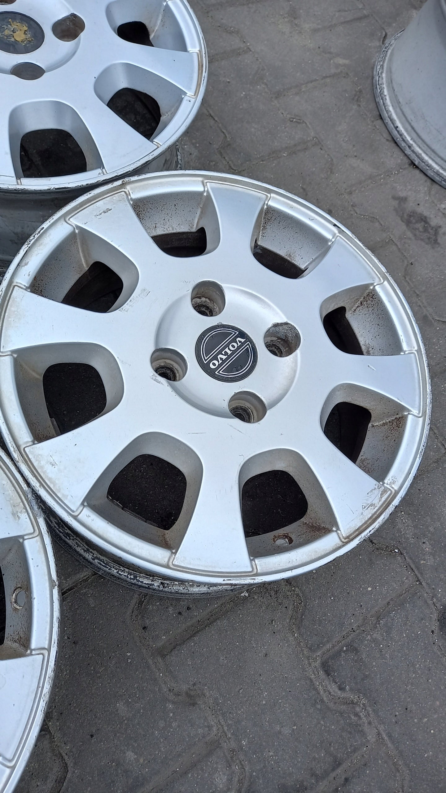 Alu Felge Volvo V40 S40 Aluminum rim 15 Zoll 6.0J 4x114.3 30620580