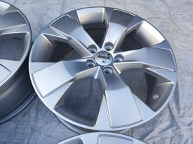 Alu Felge Volvo XC60 XC40 Aluminum rim 18 Zoll 7.5J 5x108 50,5ET 31471553