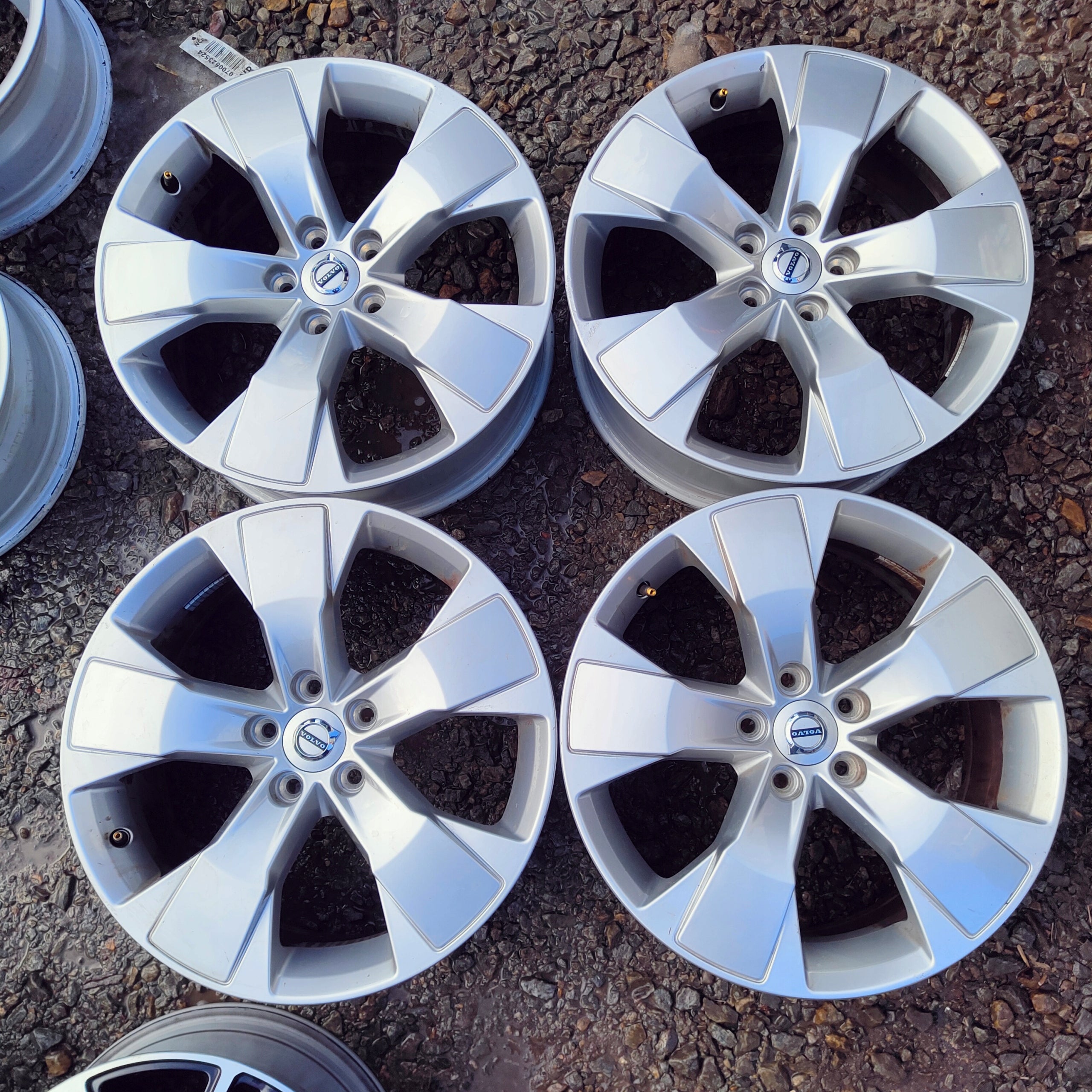  Alu Felge Volvo P1800 Aluminum rim 18 Zoll 7.5J 5x108 50,5ET 31471553 product image