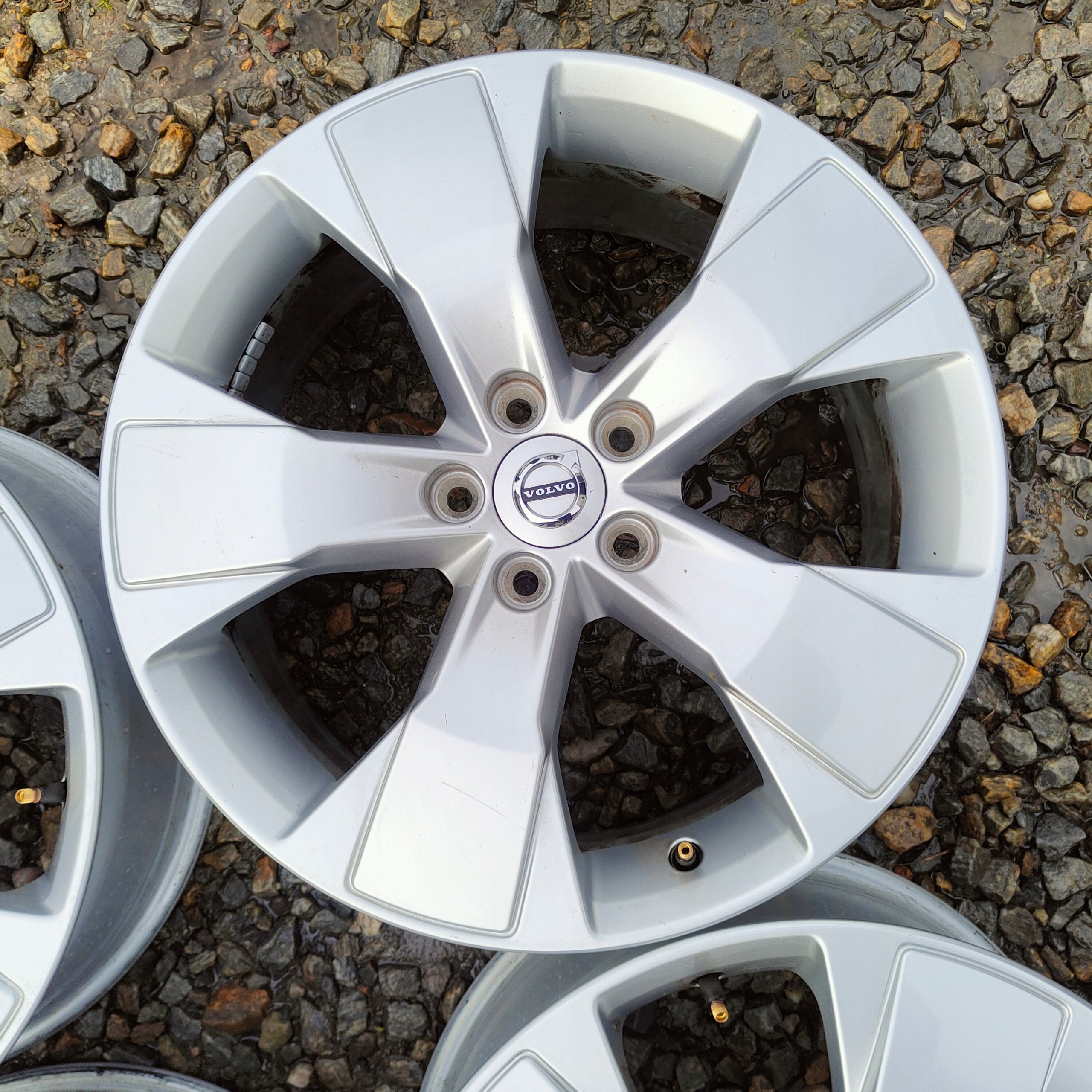 Alu Felge Volvo P1800 Aluminum rim 18 Zoll 7.5J 5x108 50,5ET 31471553