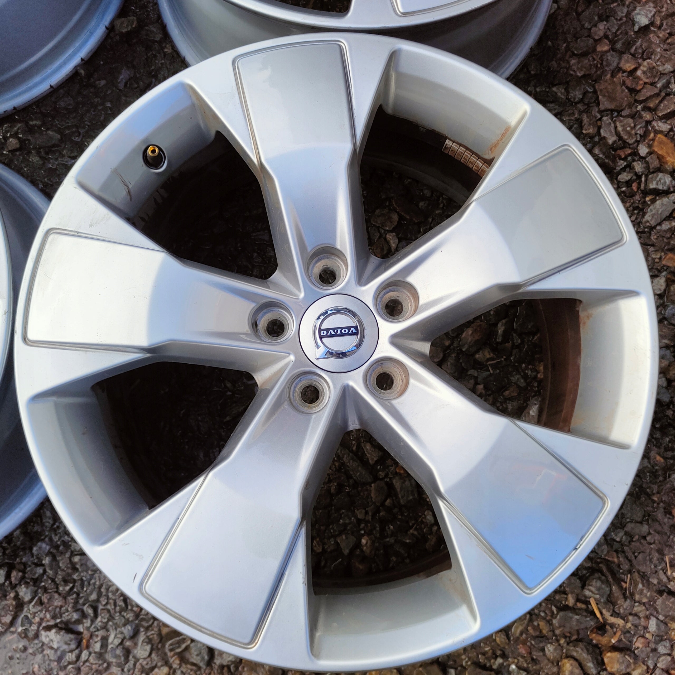 Alu Felge Volvo P1800 Aluminum rim 18 Zoll 7.5J 5x108 50,5ET 31471553