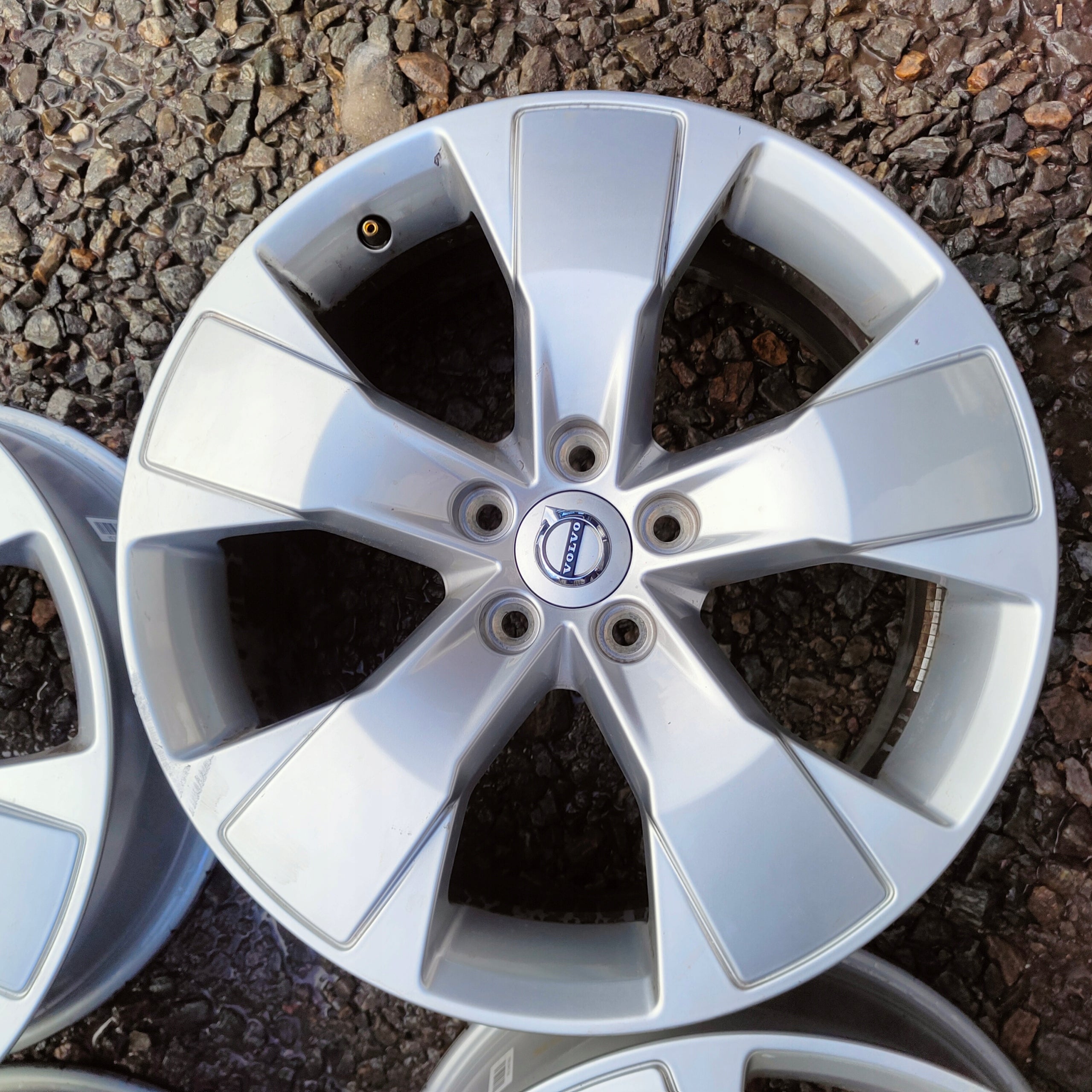 Alu Felge Volvo P1800 Aluminum rim 18 Zoll 7.5J 5x108 50,5ET 31471553