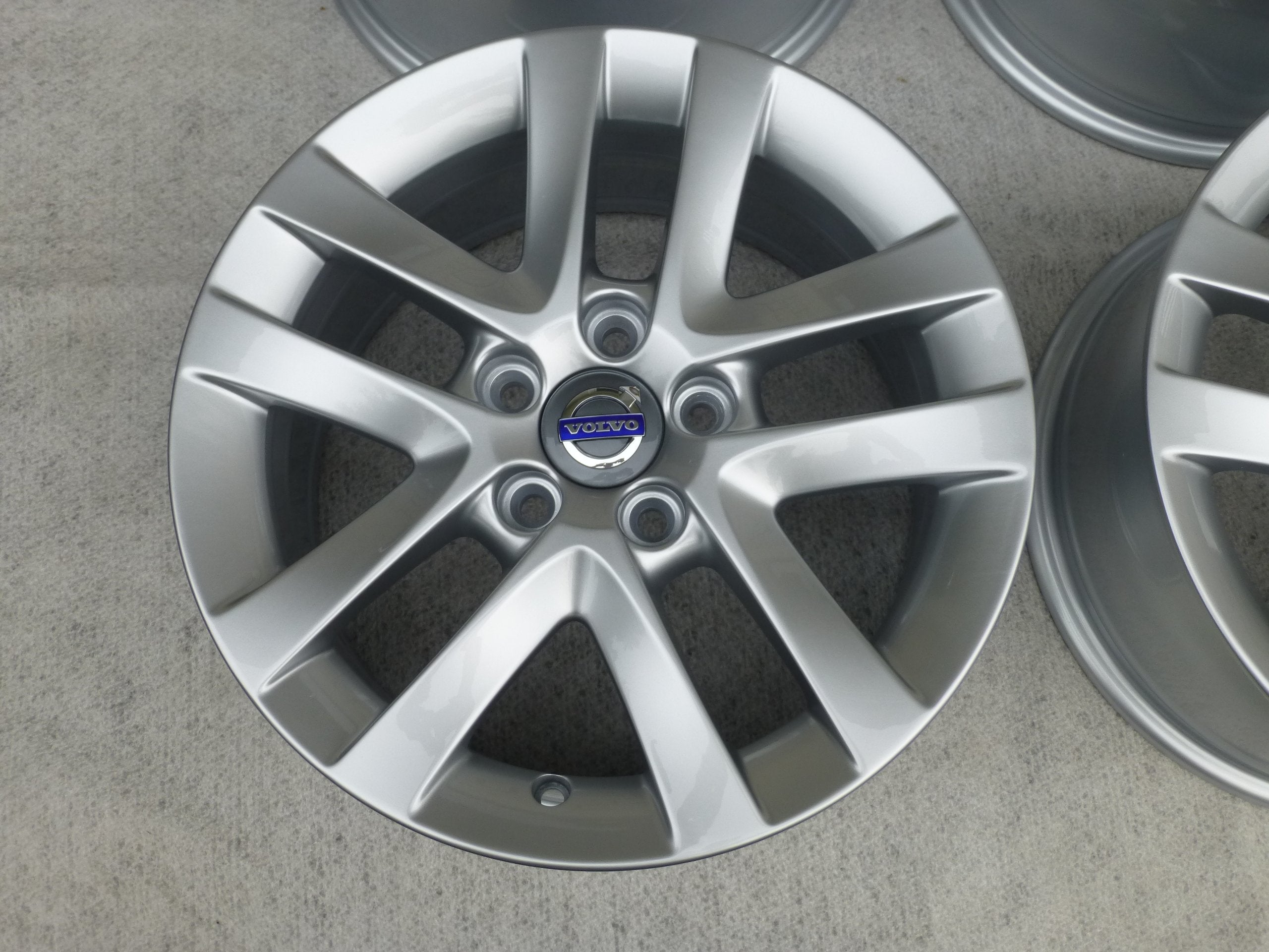 Alu Felge Volvo C30 V50 XC40 S60 S80 V40 V70 Aluminum rim 16 Zoll 7.0J 5x108