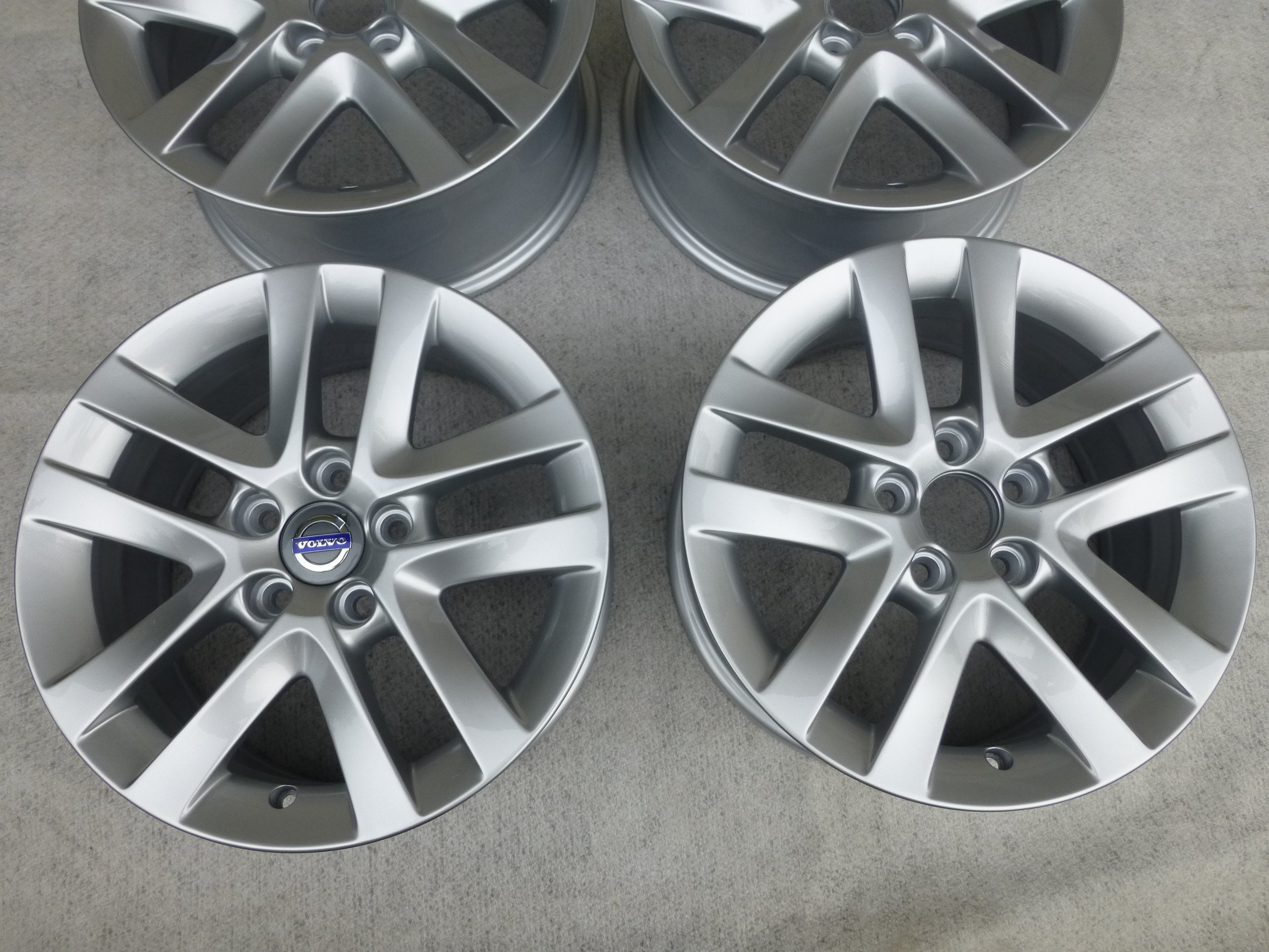 Alu Felge Volvo C30 V50 XC40 S60 S80 V40 V70 Aluminum rim 16 Zoll 7.0J 5x108