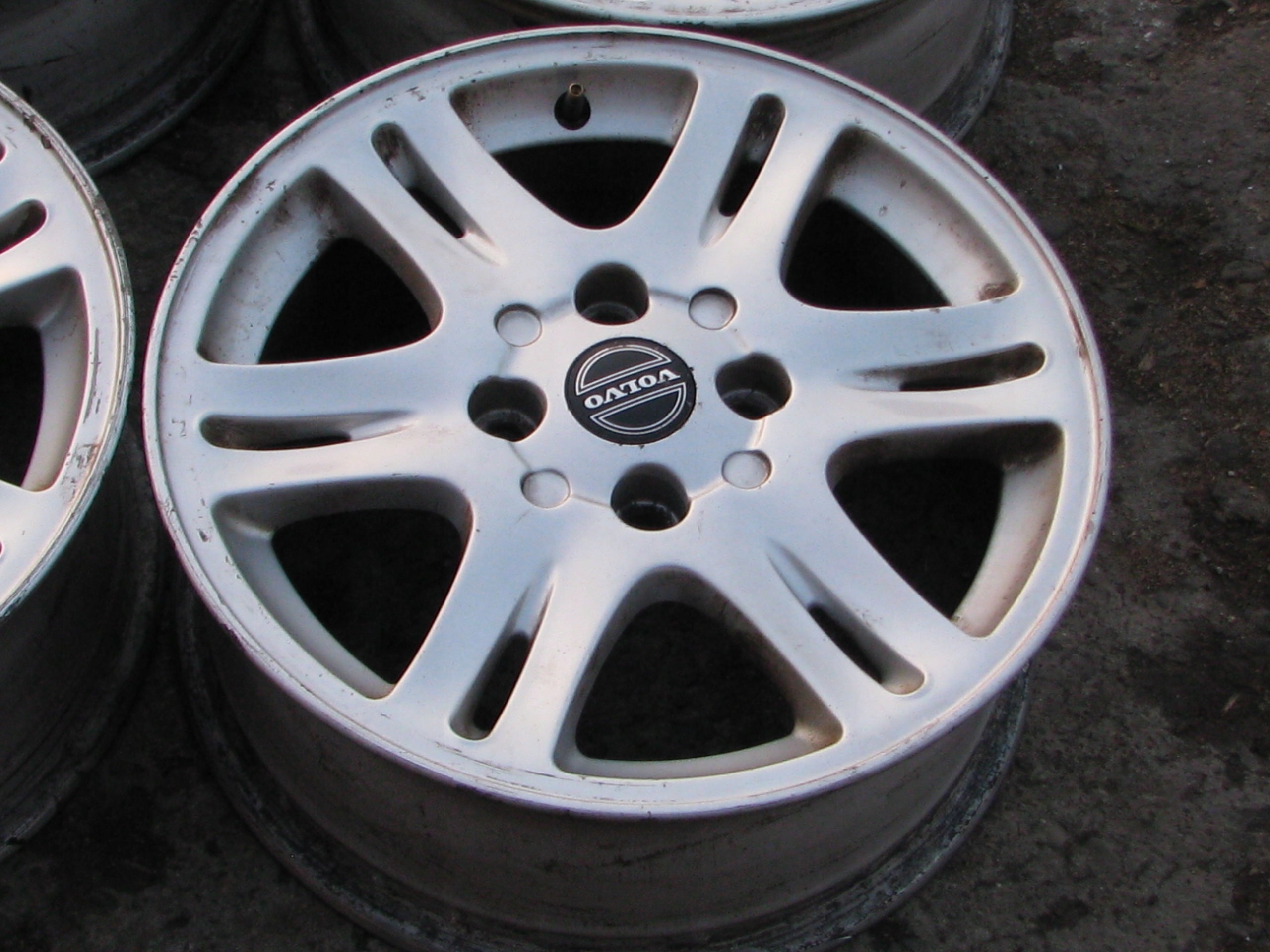  Alu rim Volvo 760 Aluminum rim 16 inch 6.5J 4x114.3 44ET  product image