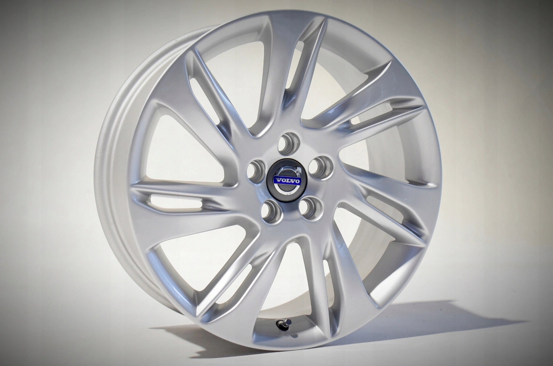  Alu Felge Volvo C30 V40 V50 Aluminum rim 18 Zoll 7.5J 5x108 52ET 31317288 product image