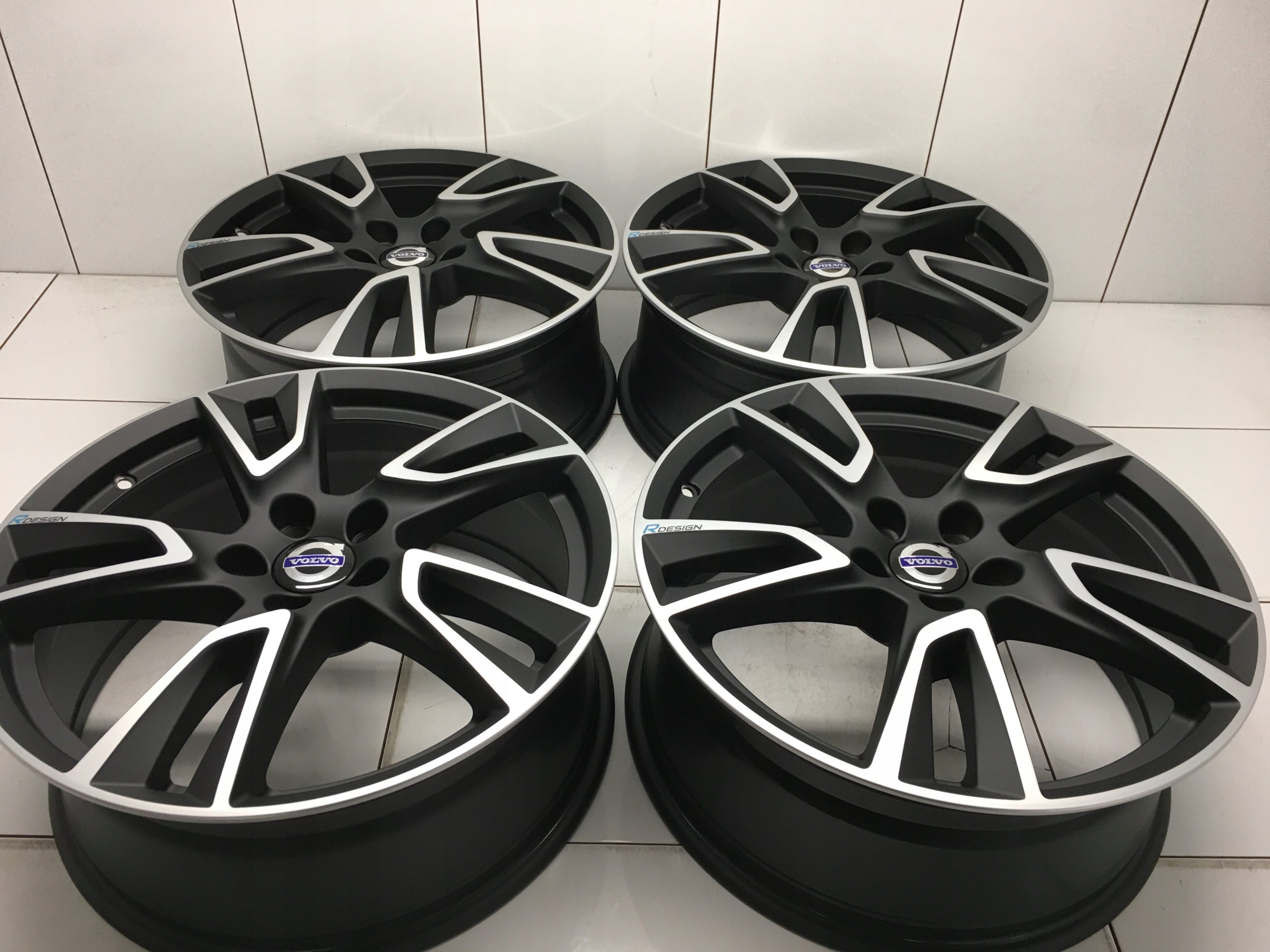 Alu Felge Volvo XC60 XC40 Aluminum rim 19 Zoll 7.5J 5x108 50ET