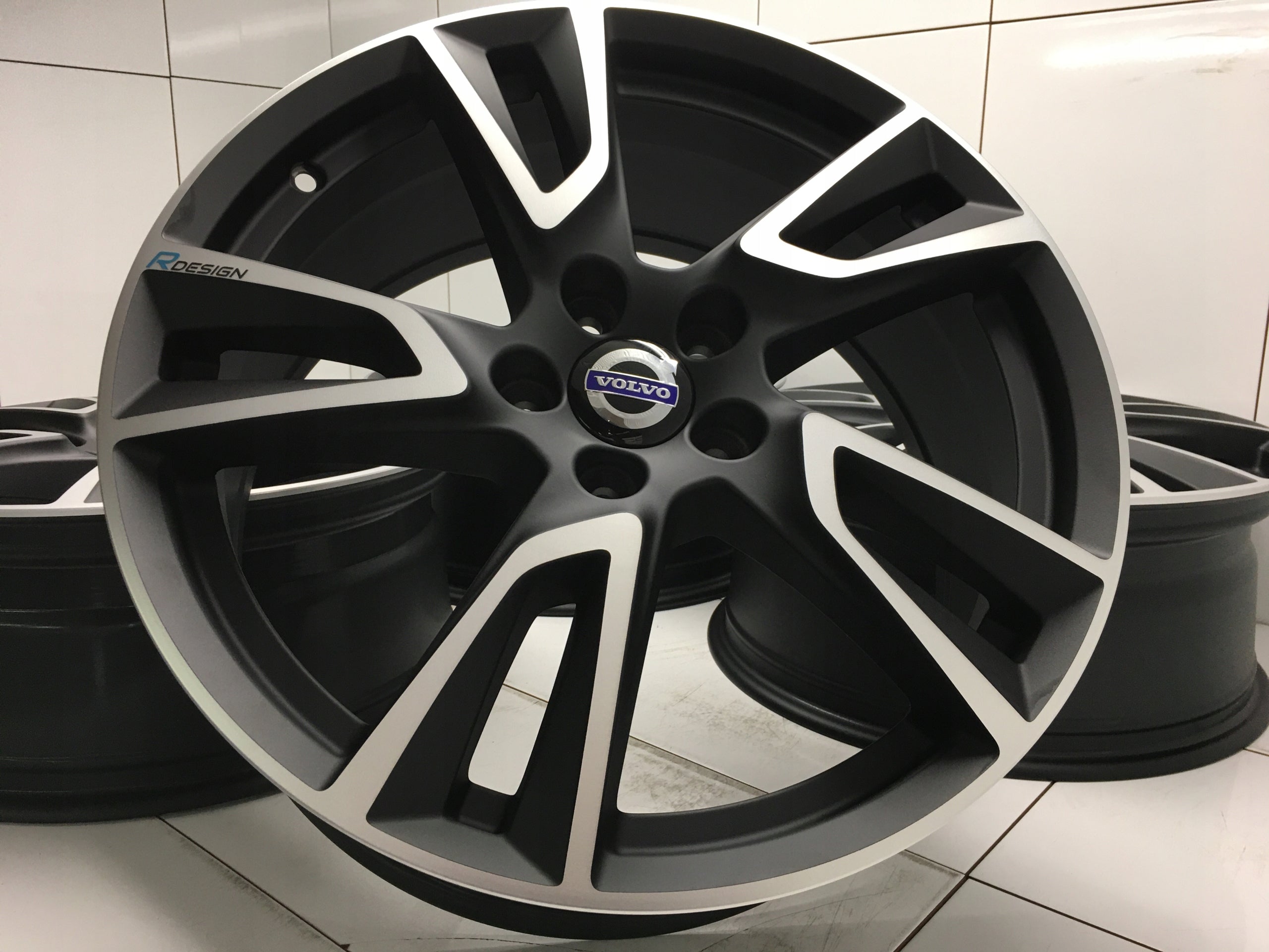 Alu Felge Volvo XC60 XC40 Aluminum rim 19 Zoll 7.5J 5x108 50ET