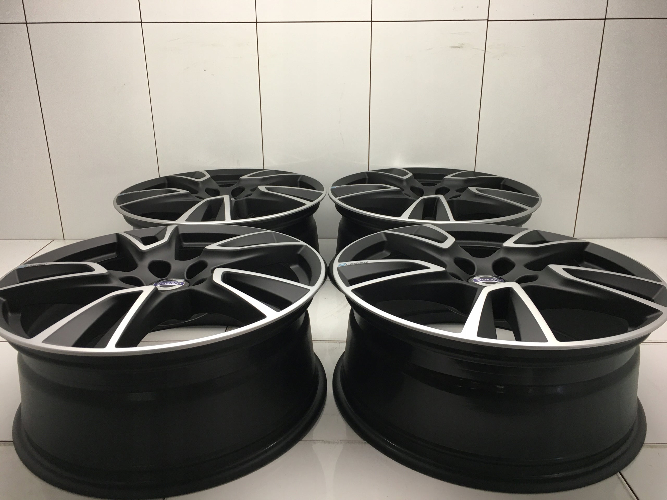 Alu Felge Volvo XC60 XC40 Aluminum rim 19 Zoll 7.5J 5x108 50ET