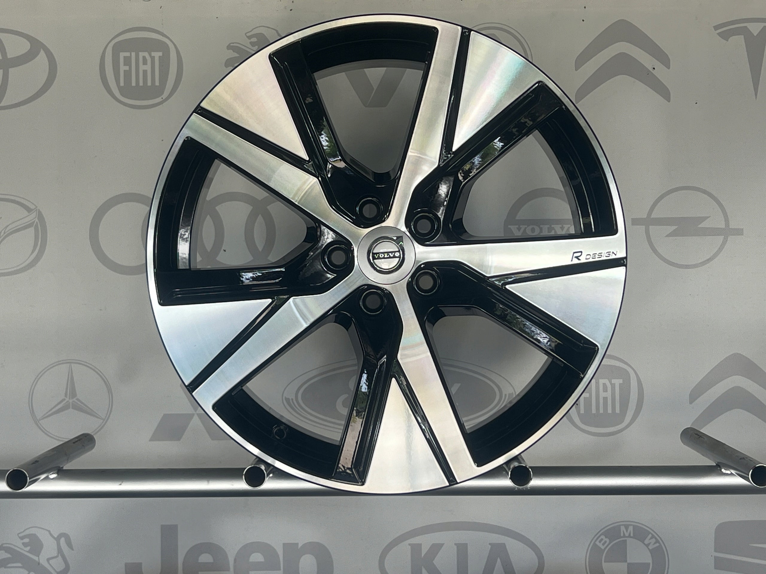  Alu Felge Volvo XC40 XC60 Aluminum rim 19 Zoll 7.5J 5x108 50,5ET 32243375 product image