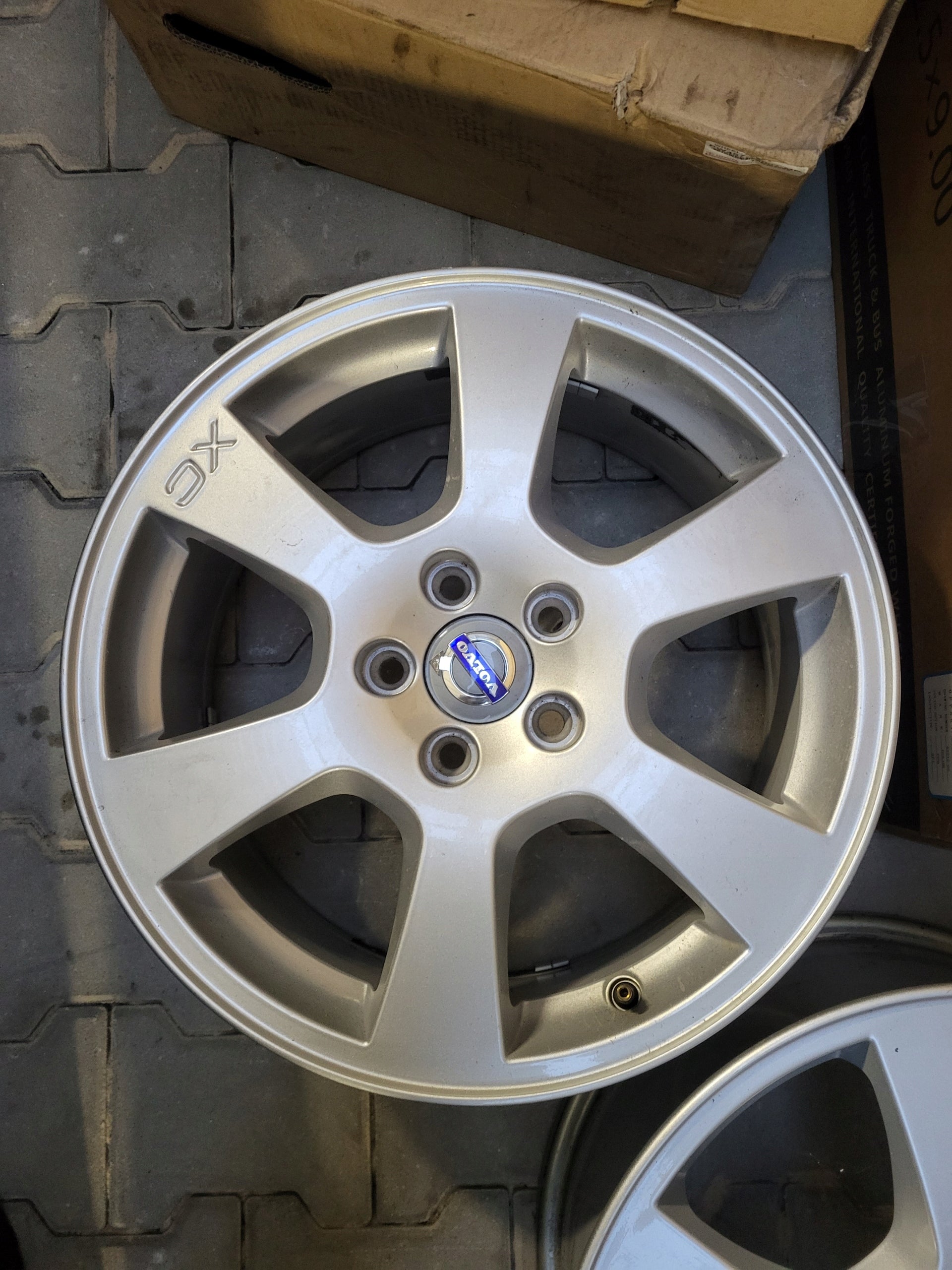 Alu Felge Volvo XC60 Aluminum rim 17 Zoll 7.5J 5x108 30671480