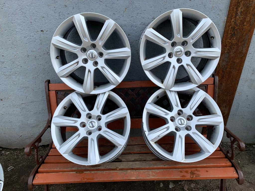  Alu Felge Volvo S90 Aluminum rim 17 Zoll 7.5J 5x108 42ET 31362838 product image