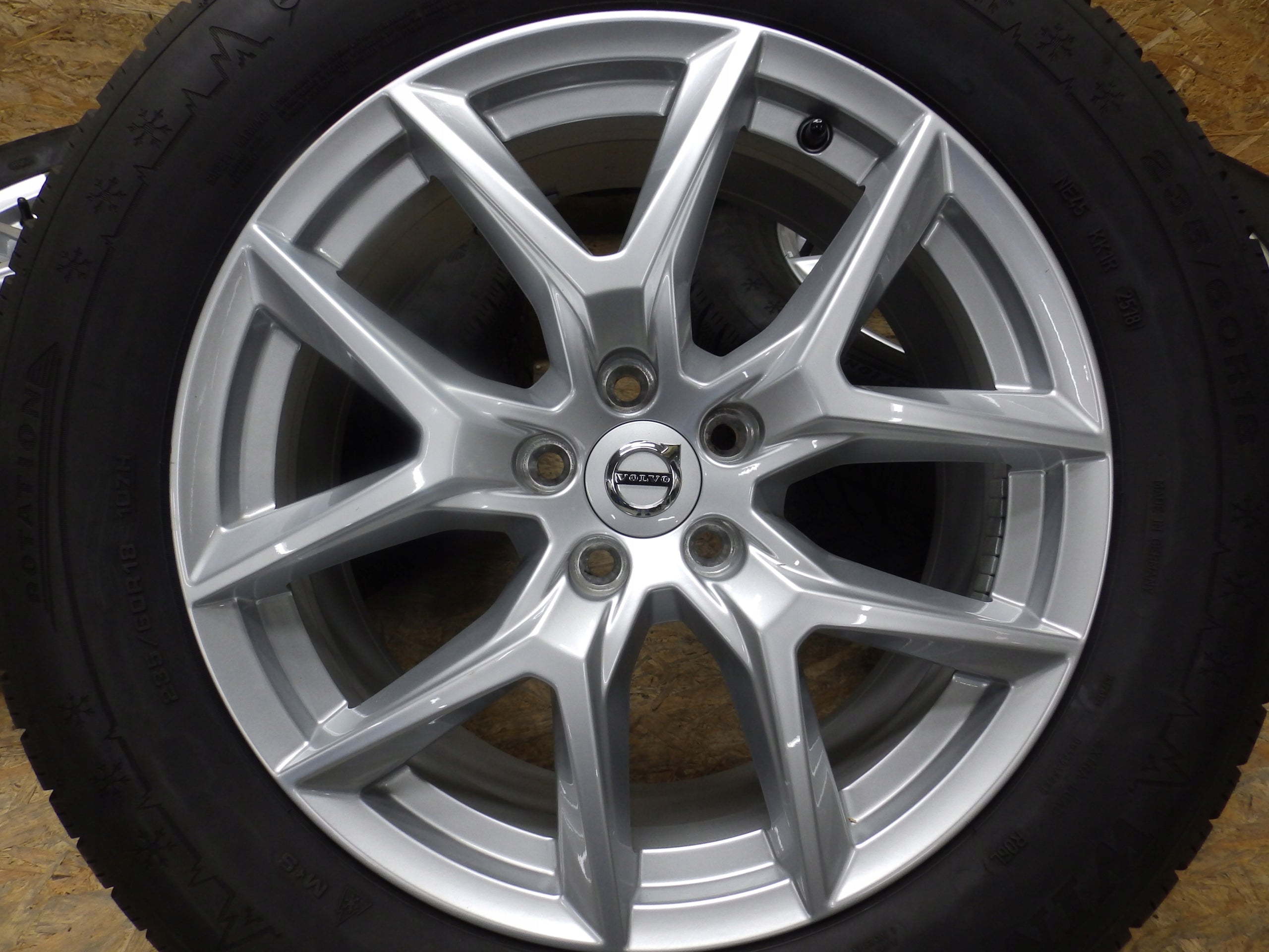 Alu Felge Volvo XC60 XC40 Aluminum rim 18 Zoll 7.5J 5x108 50ET