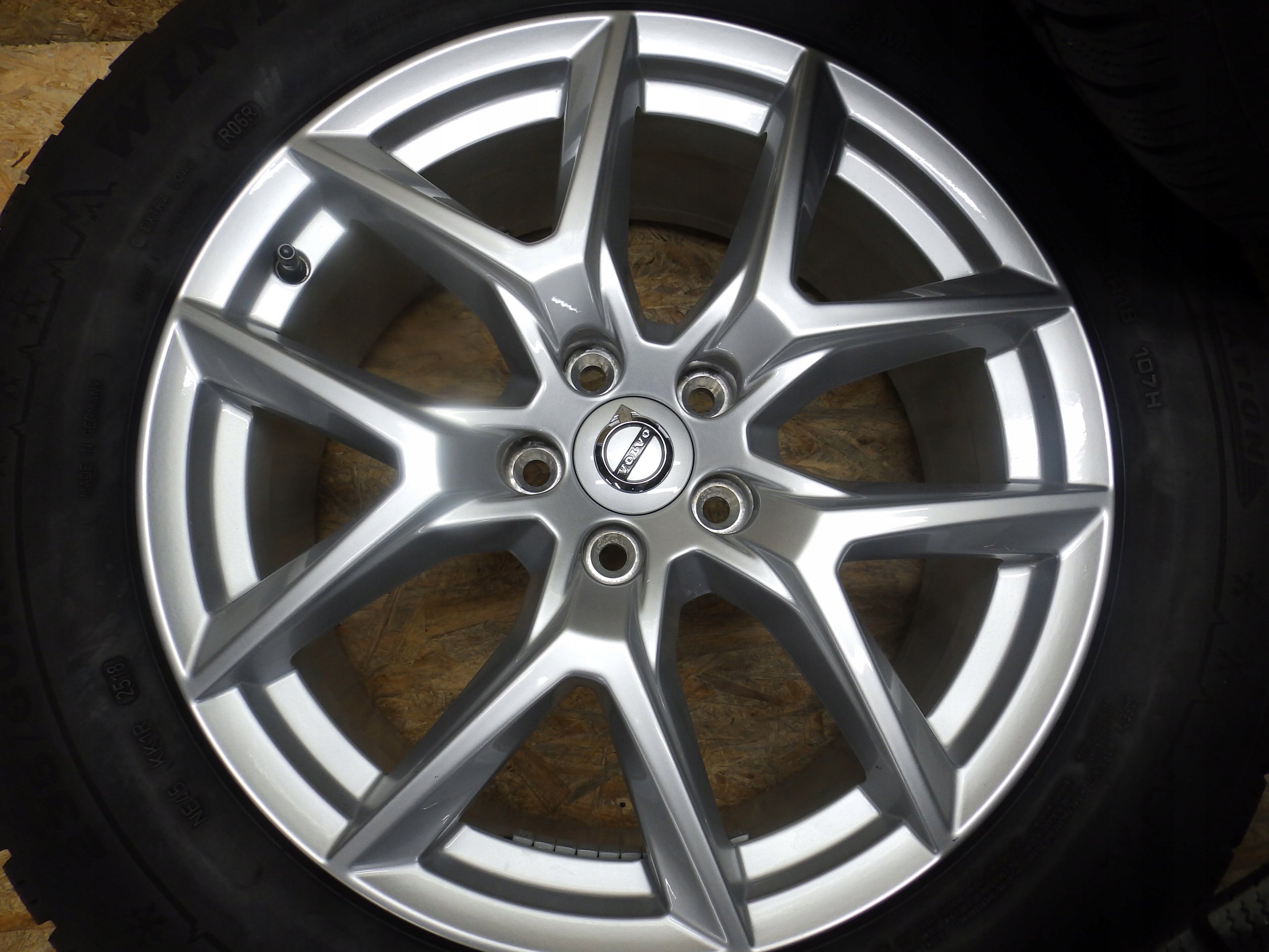 Alu Felge Volvo XC60 XC40 Aluminum rim 18 Zoll 7.5J 5x108 50ET