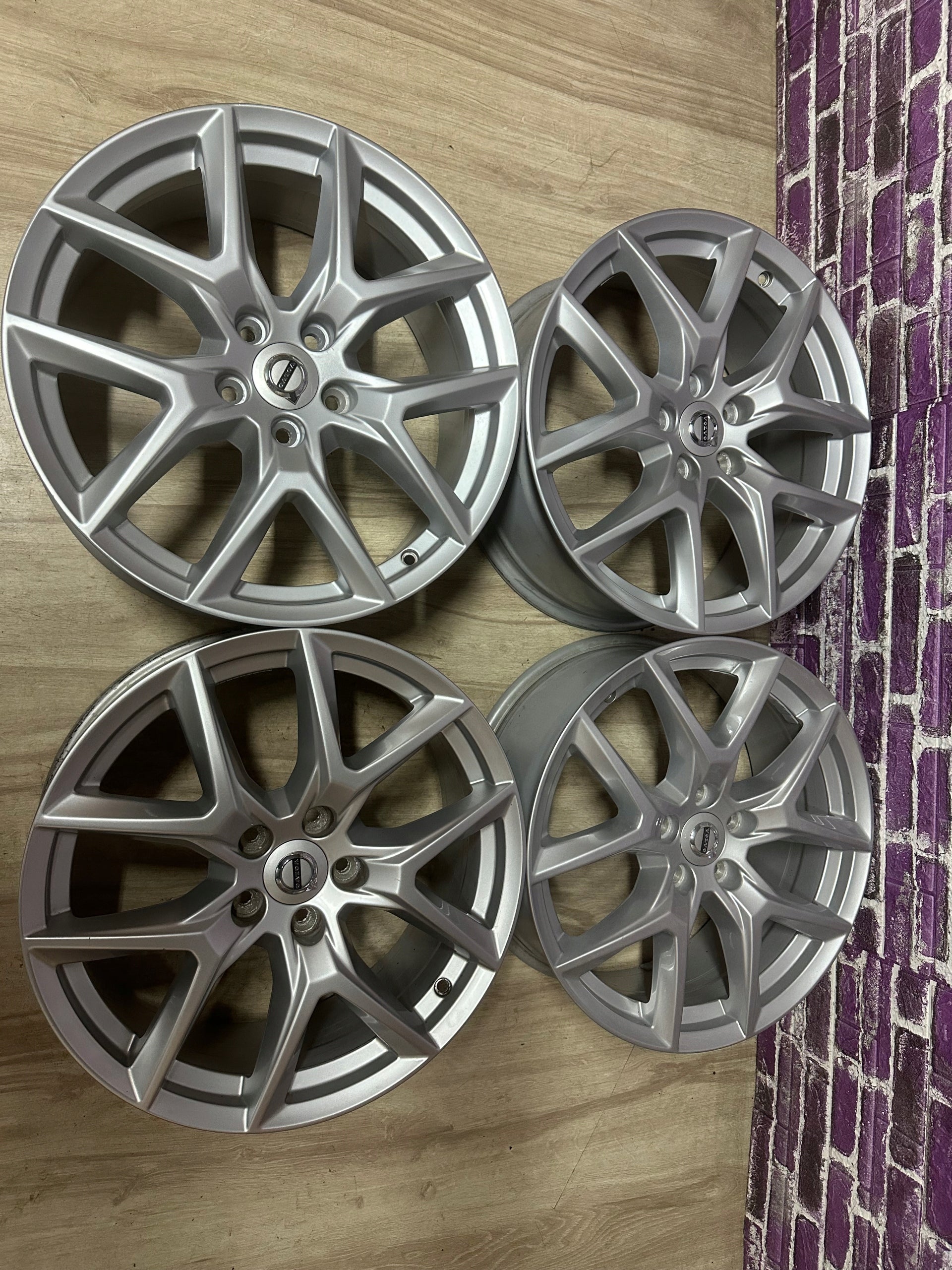  Alu rim Volvo V50 S60 V40 S40 V70 Aluminum rim 18 inch 7.5J 5x108 50,5ET  product image