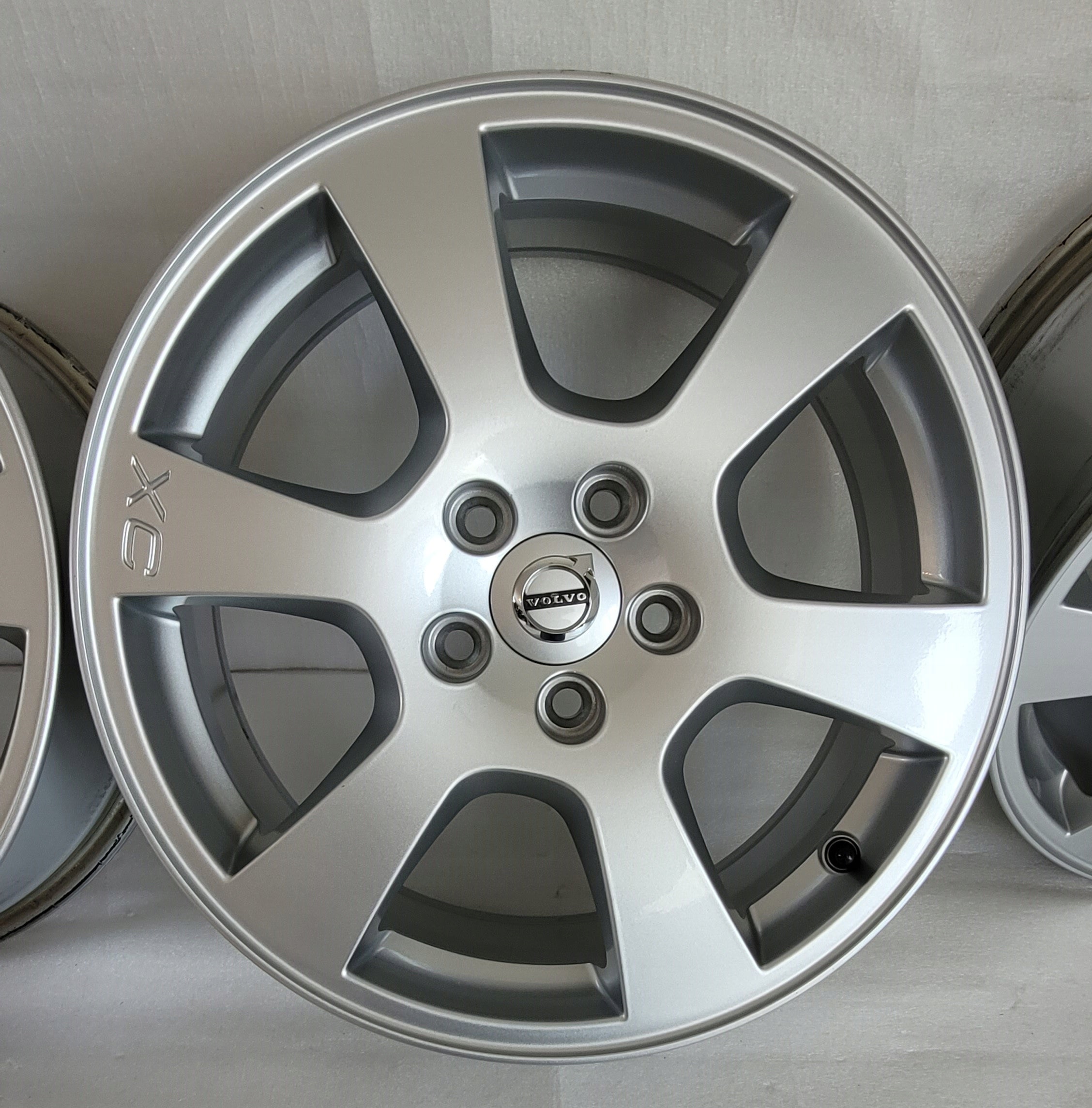 Alu Felge Volvo XC60 Aluminum rim 17 Zoll 7.5J 5x108 55ET 30671480