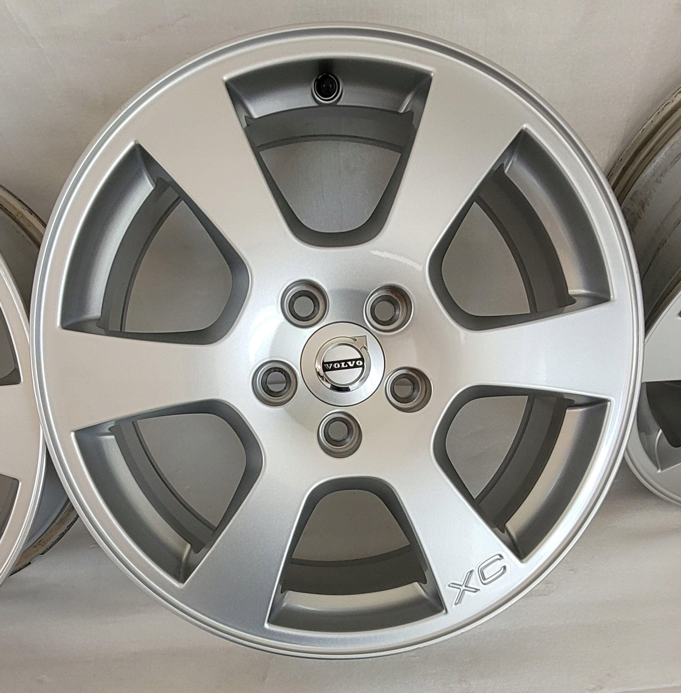 Alu Felge Volvo XC60 Aluminum rim 17 Zoll 7.5J 5x108 55ET 30671480