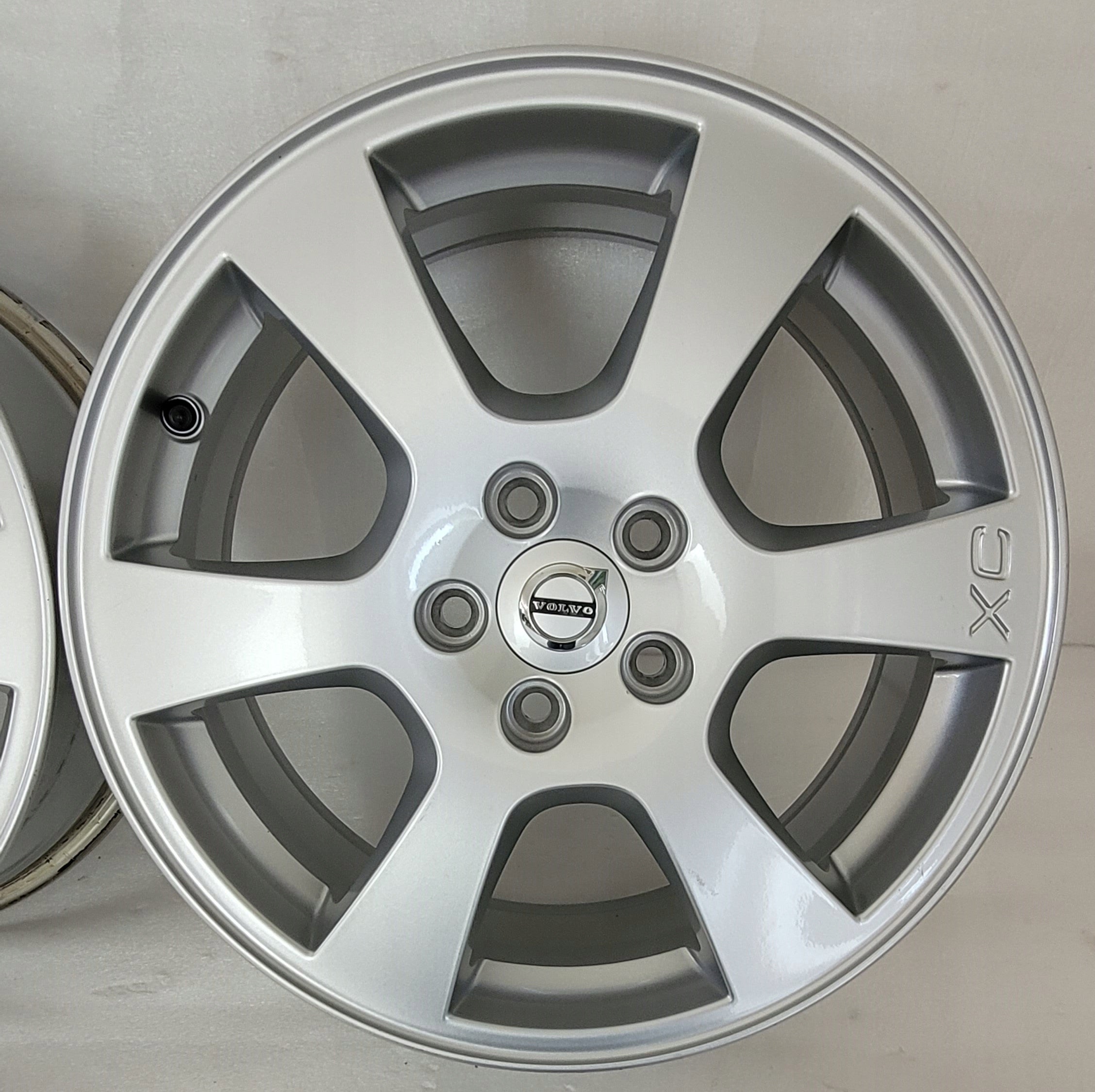 Alu Felge Volvo XC60 Aluminum rim 17 Zoll 7.5J 5x108 55ET 30671480