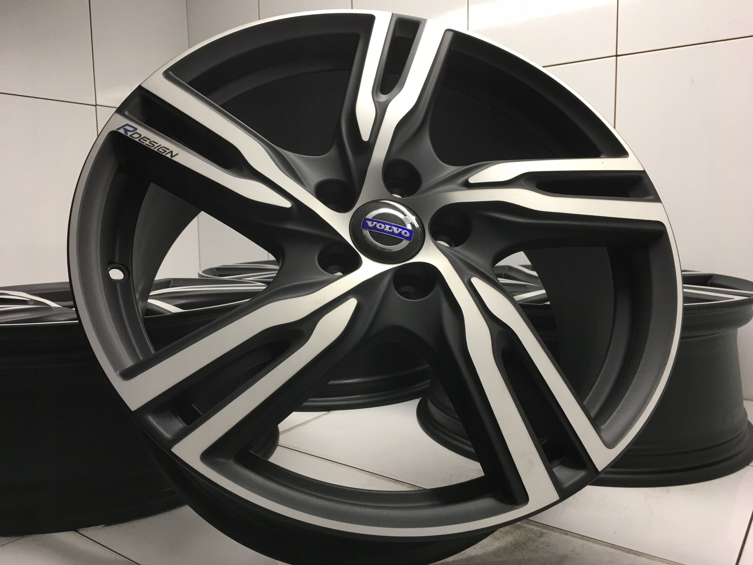 Alu Felge Volvo V40 Aluminum rim 20 Zoll 8.5J 5x108 47ET 31381642