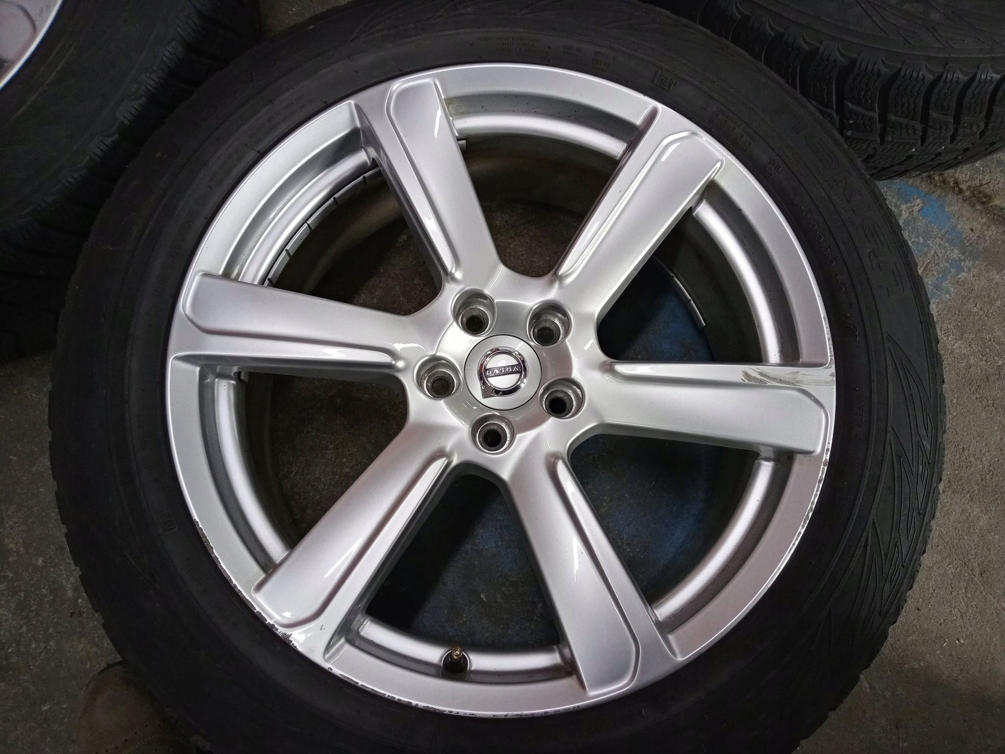 Alu Felge Volvo 142 Aluminum rim 19 Zoll 8.0J 5x108 42,5ET 31471604