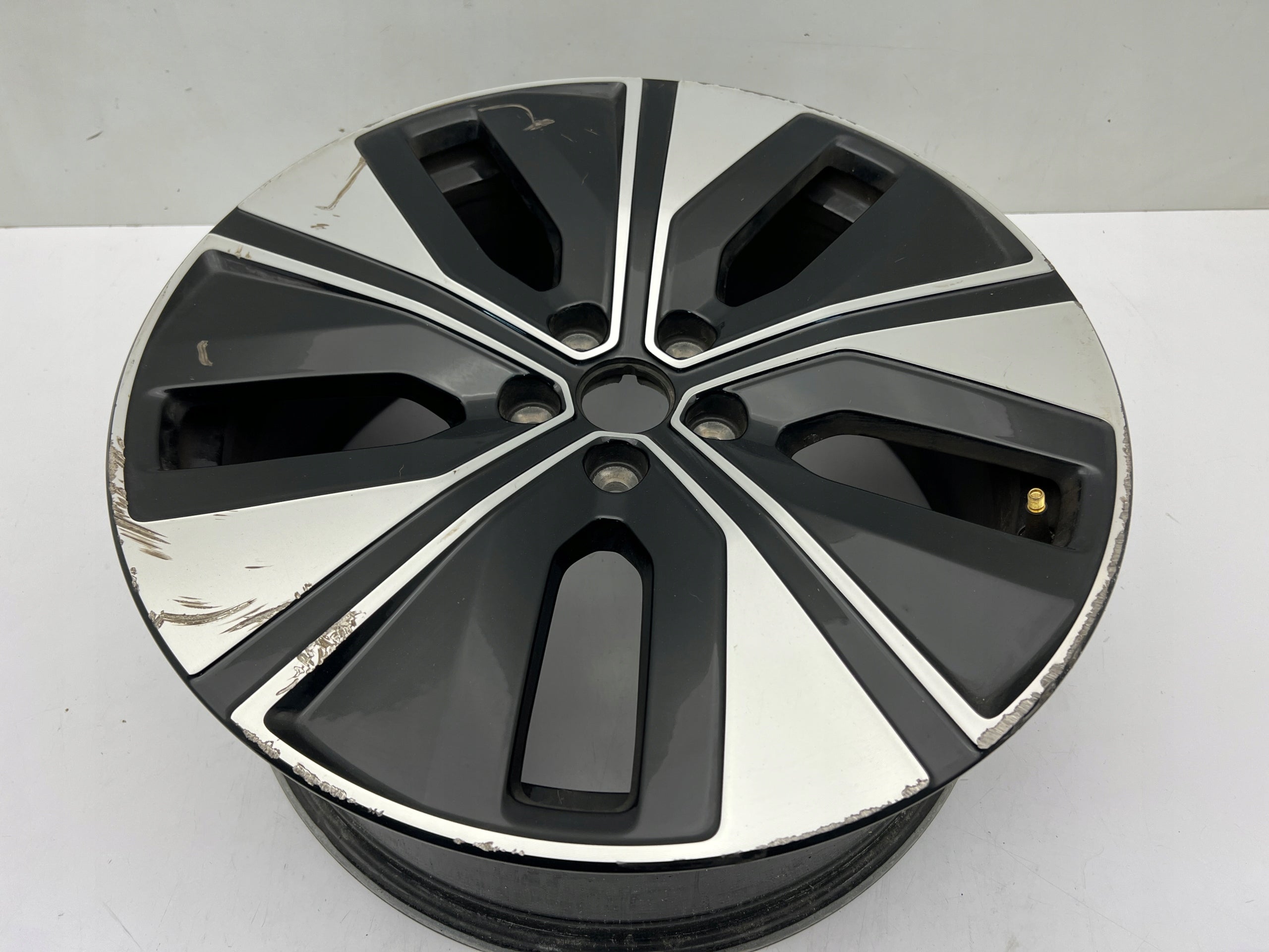 Alu Felge Volvo XC40 Aluminum rim 19 Zoll 8.0J 5x108 32327781